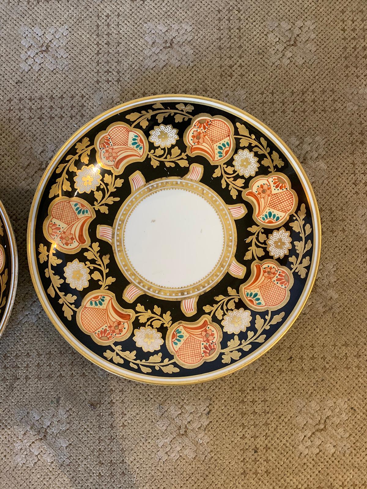Pair of 19th-20th Century English Porcelain Dinner Plates, Unmarked For Sale 1