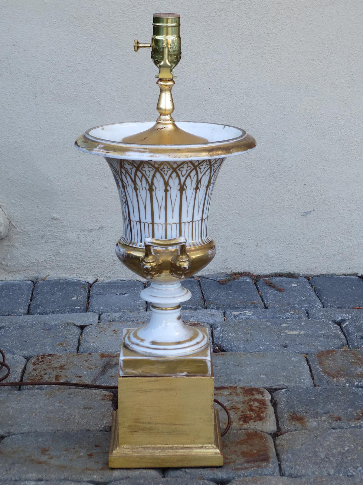 19th Century Pair of 19th-20th Century Old Paris Porcelain Urns as Lamps, Custom Gilt Bases