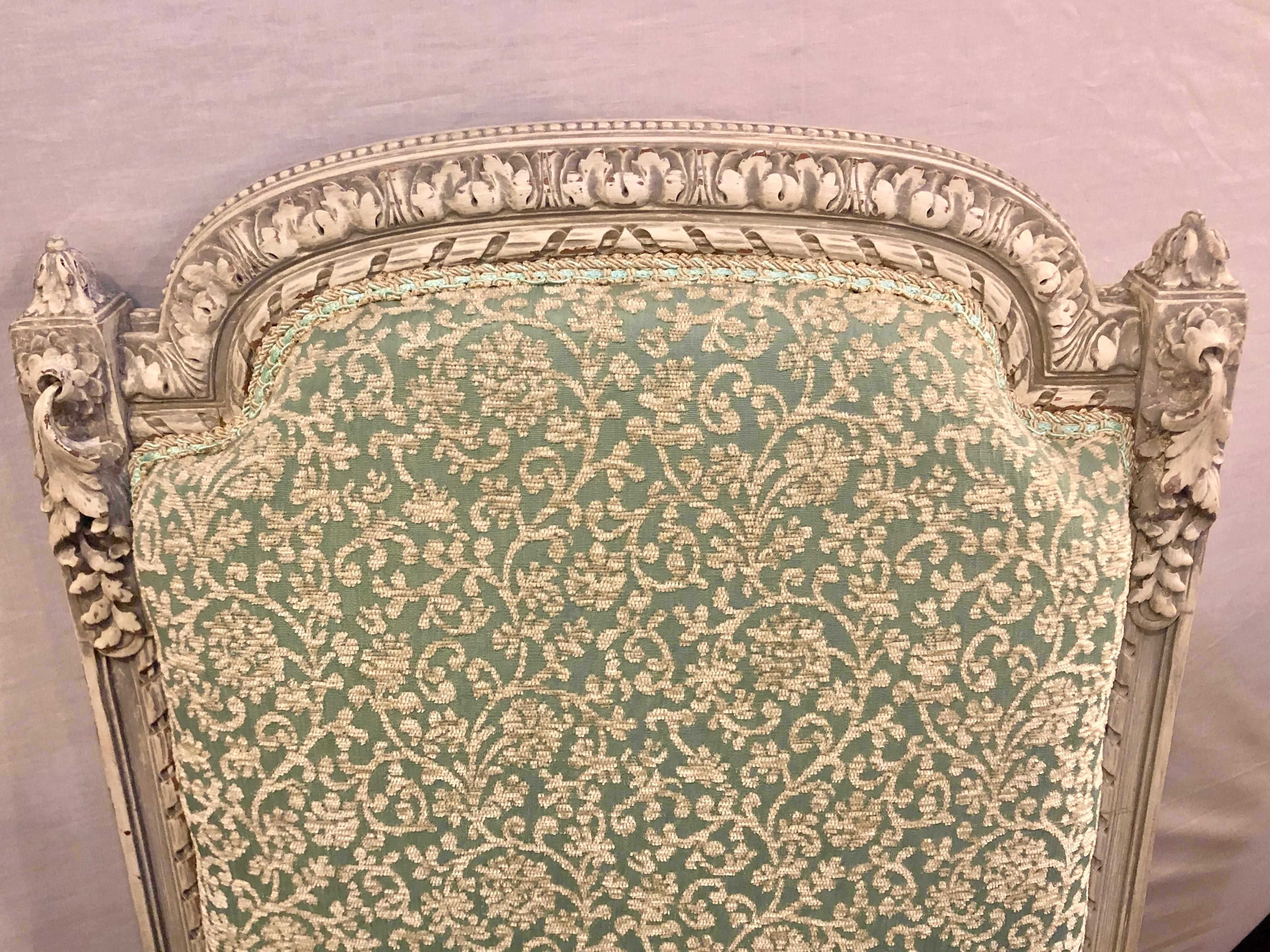 Paire de chaises d'appoint suédoises de style Louis XVI décorées de peinture, XIXe-XXe siècles en vente 10