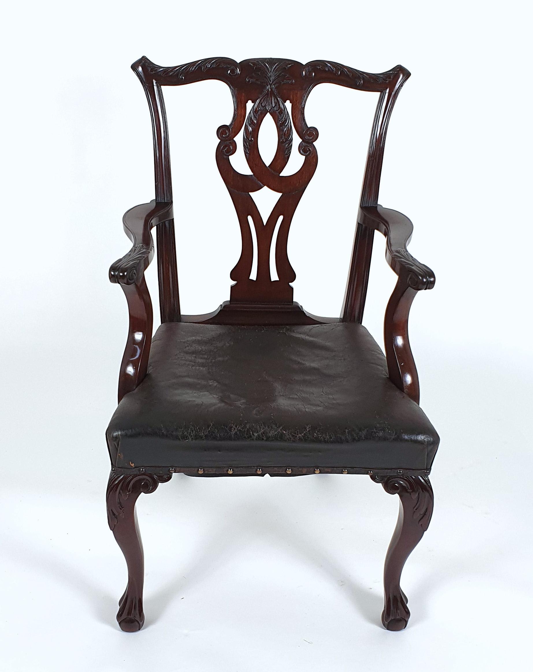 Pair of 19th Century Chippendale Design Carved Mahogany Elbow Chairs For Sale 1