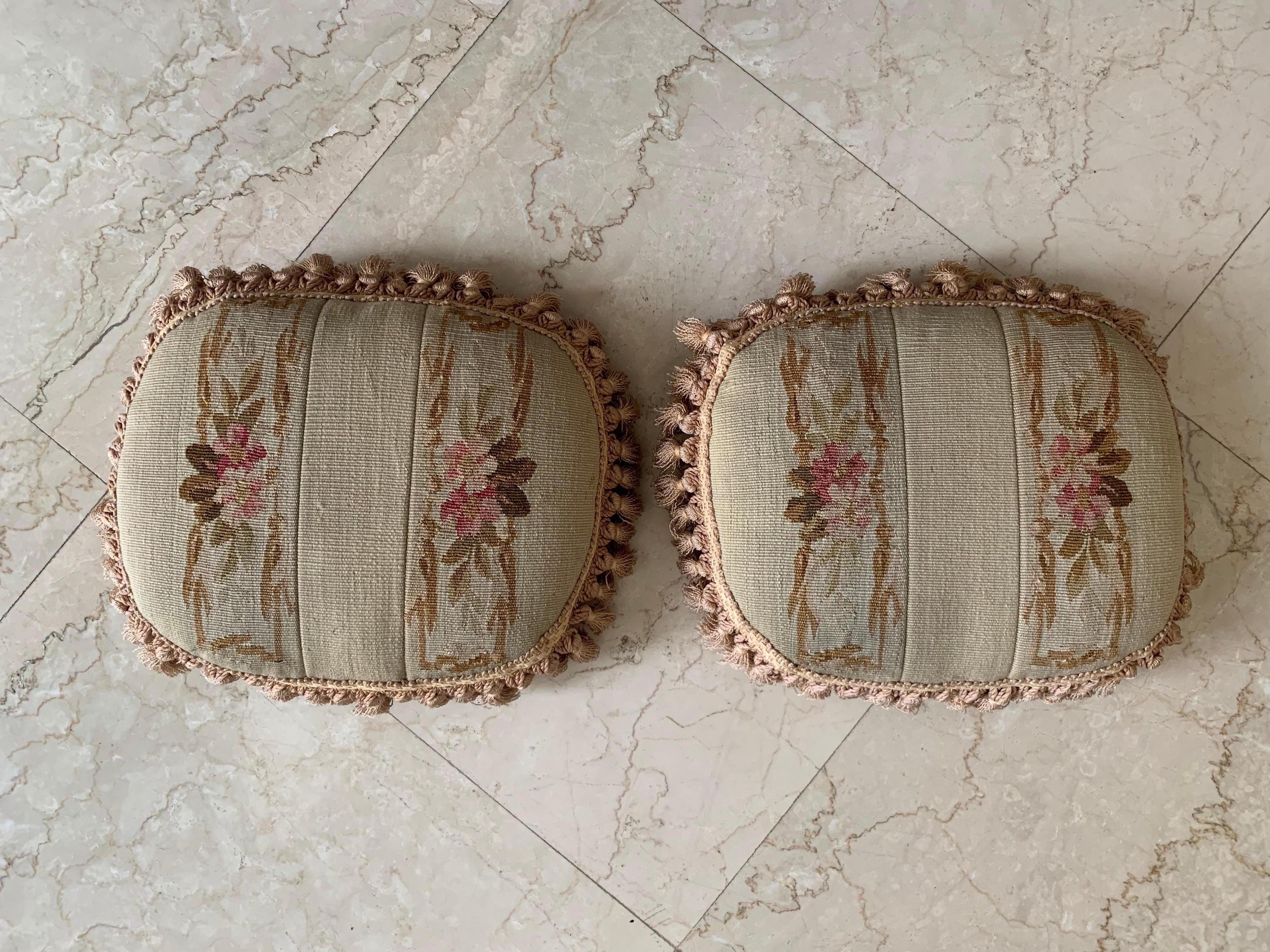 Pair of 19th Century French Tapestry Pillows with Foliage Petite Tassels For Sale 1