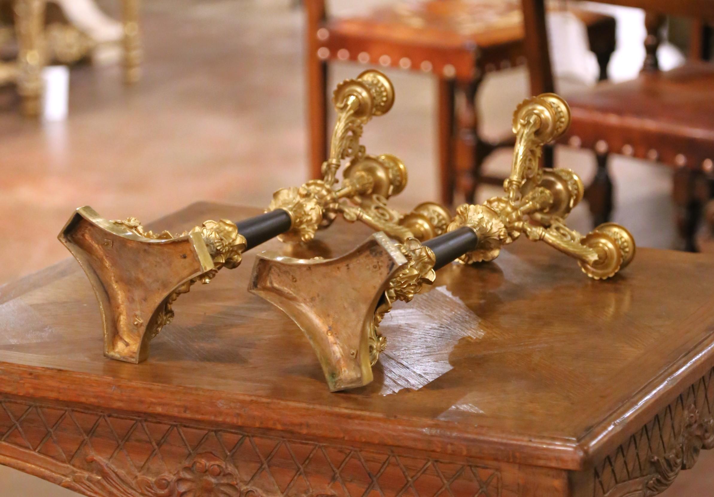 Pair of 19th C. French Empire Bronze and Patinated Brass Four-Light Candelabra in vendita 2