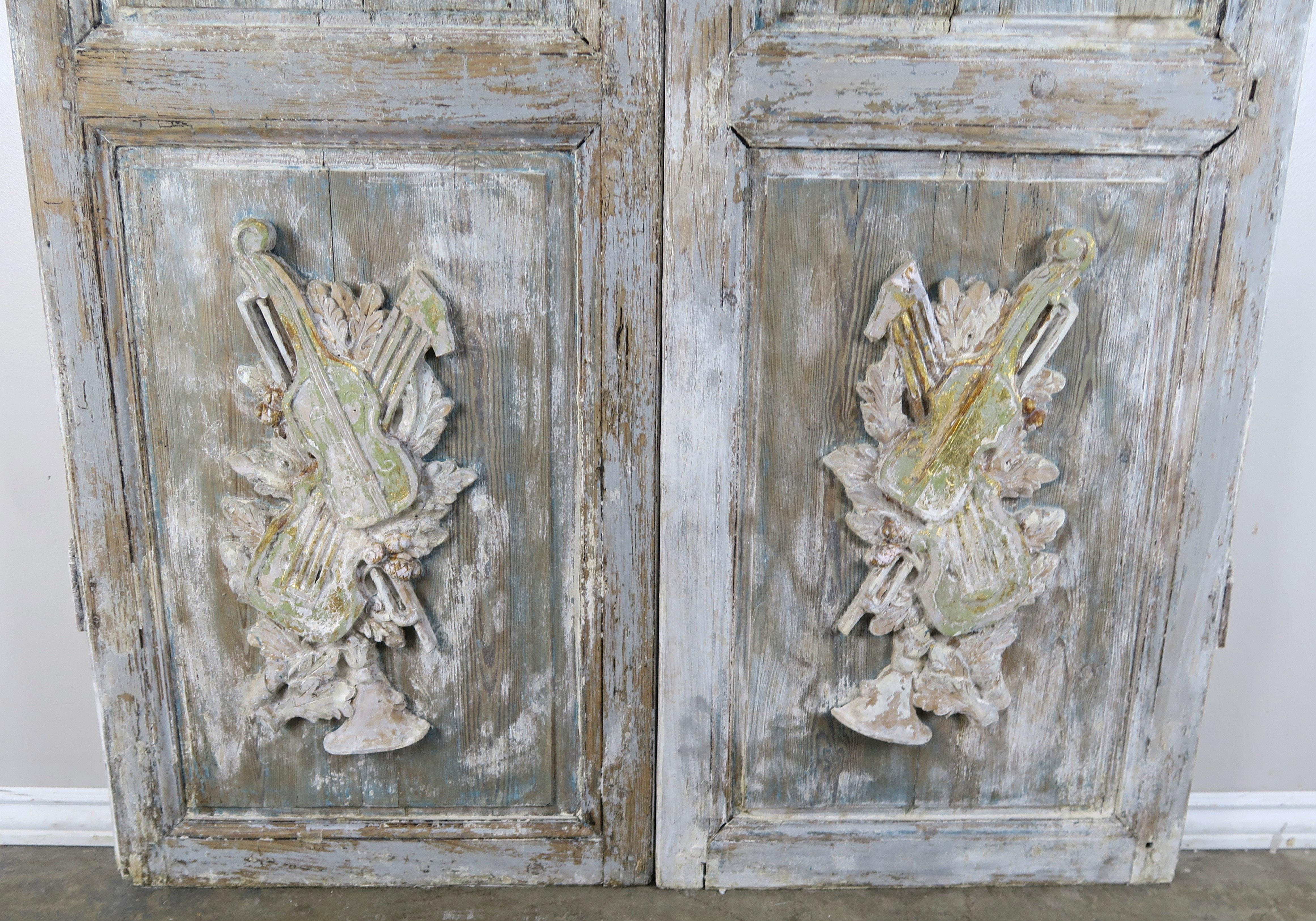 Pair of 19th Century French Louis XV Style Carved Painted Doors In Distressed Condition In Los Angeles, CA