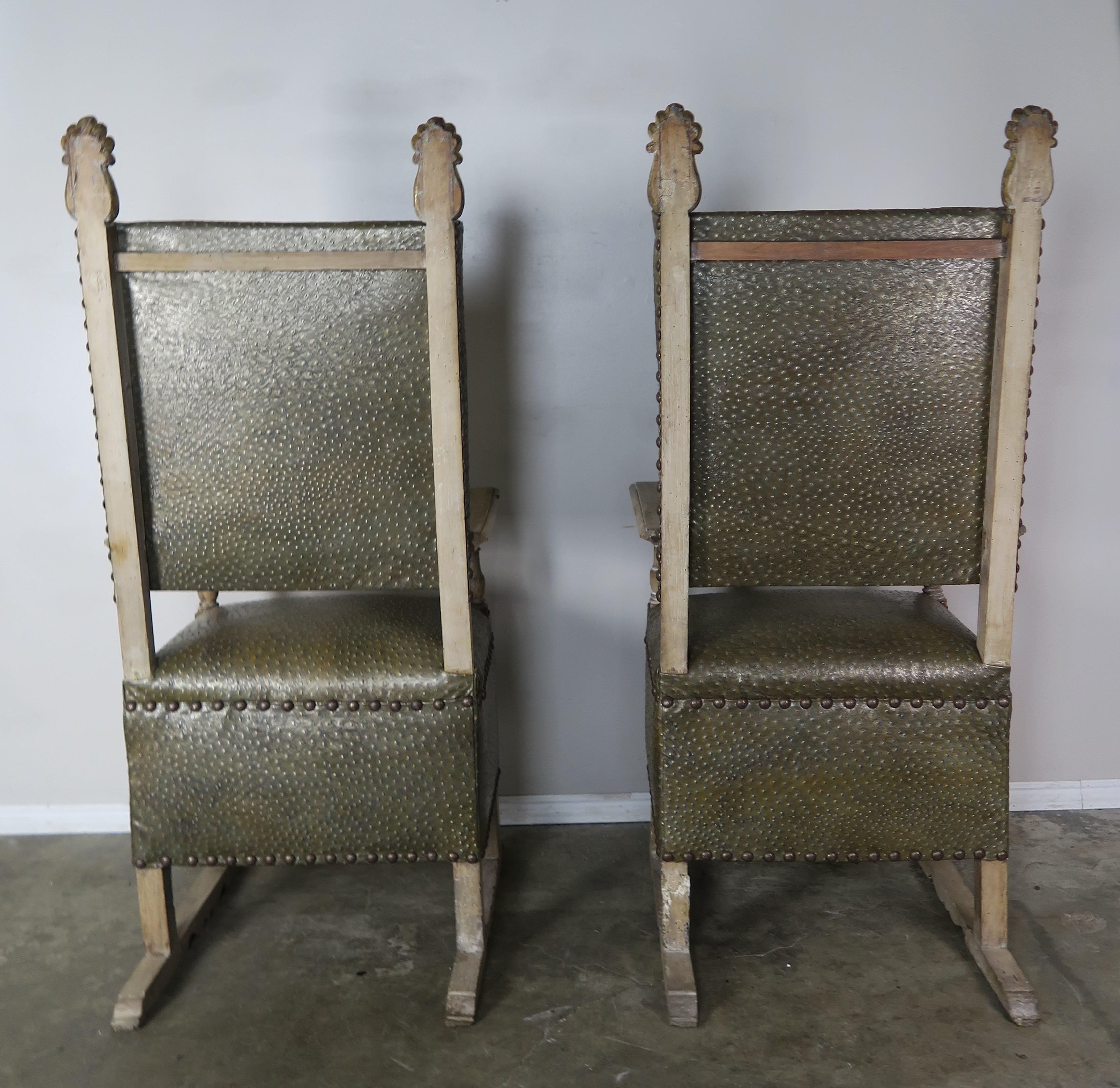 Pair of 19th Century Italian Armchairs with Giltwood Finials For Sale 4