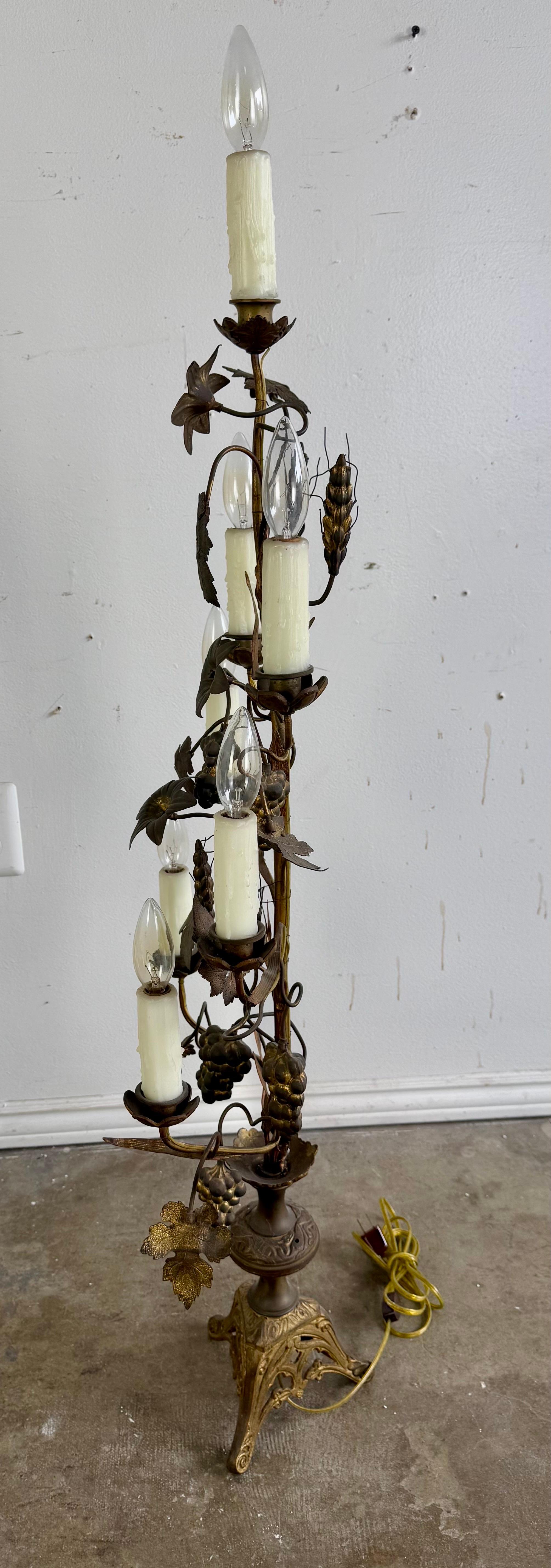 Pareja de candelabros italianos de latón del s. XIX siglo XIX en venta