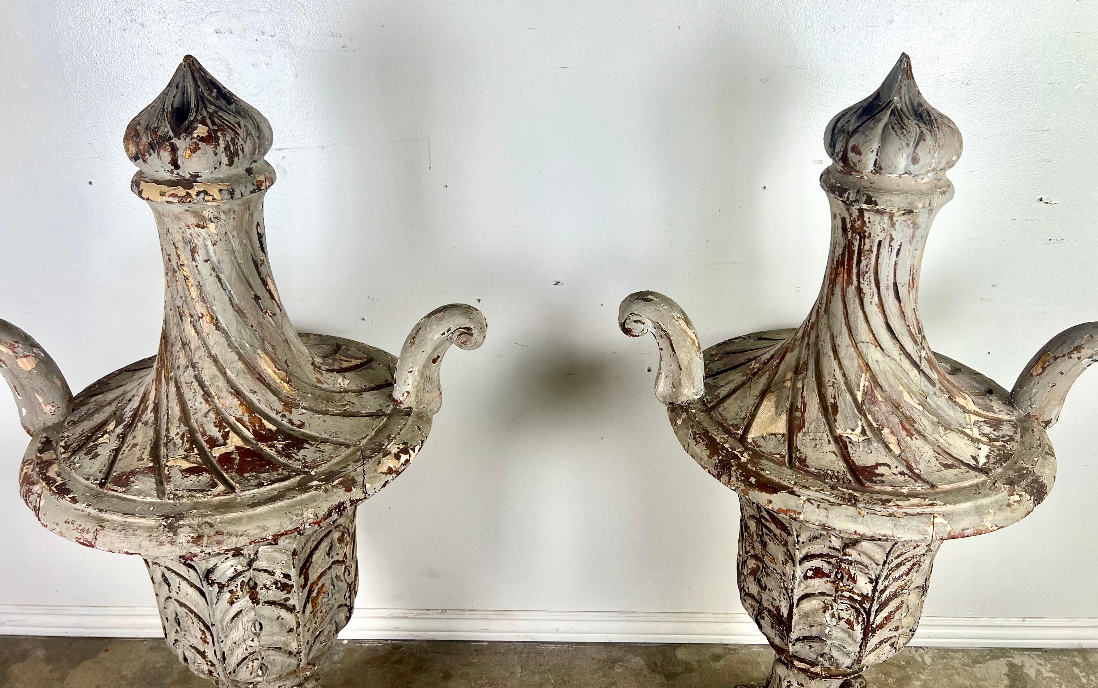 Pair of 19th C. Italian Carved Painted Finials In Distressed Condition For Sale In Los Angeles, CA