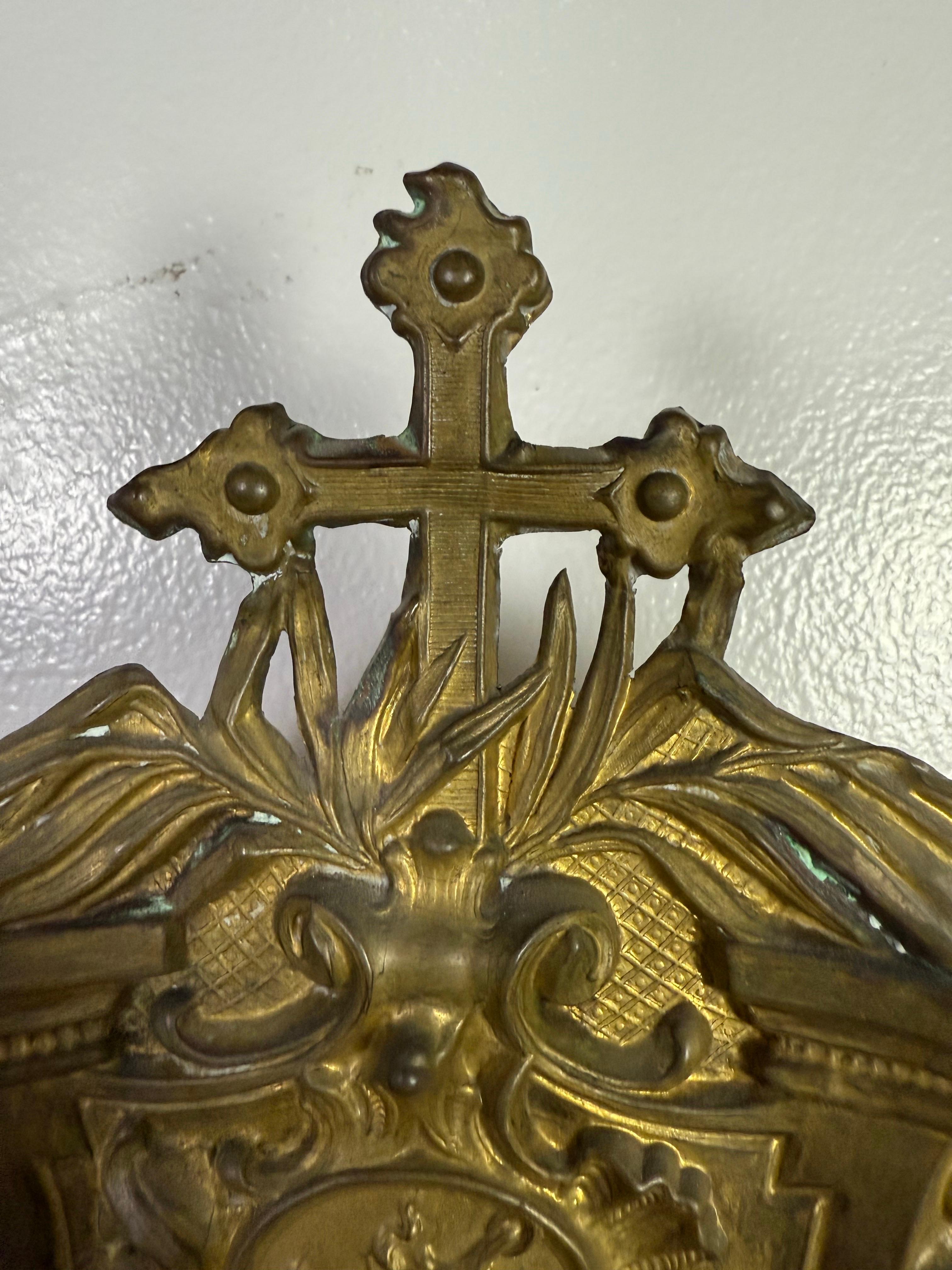 Pair of 19th C. Italian Reliquaries In Distressed Condition For Sale In Los Angeles, CA