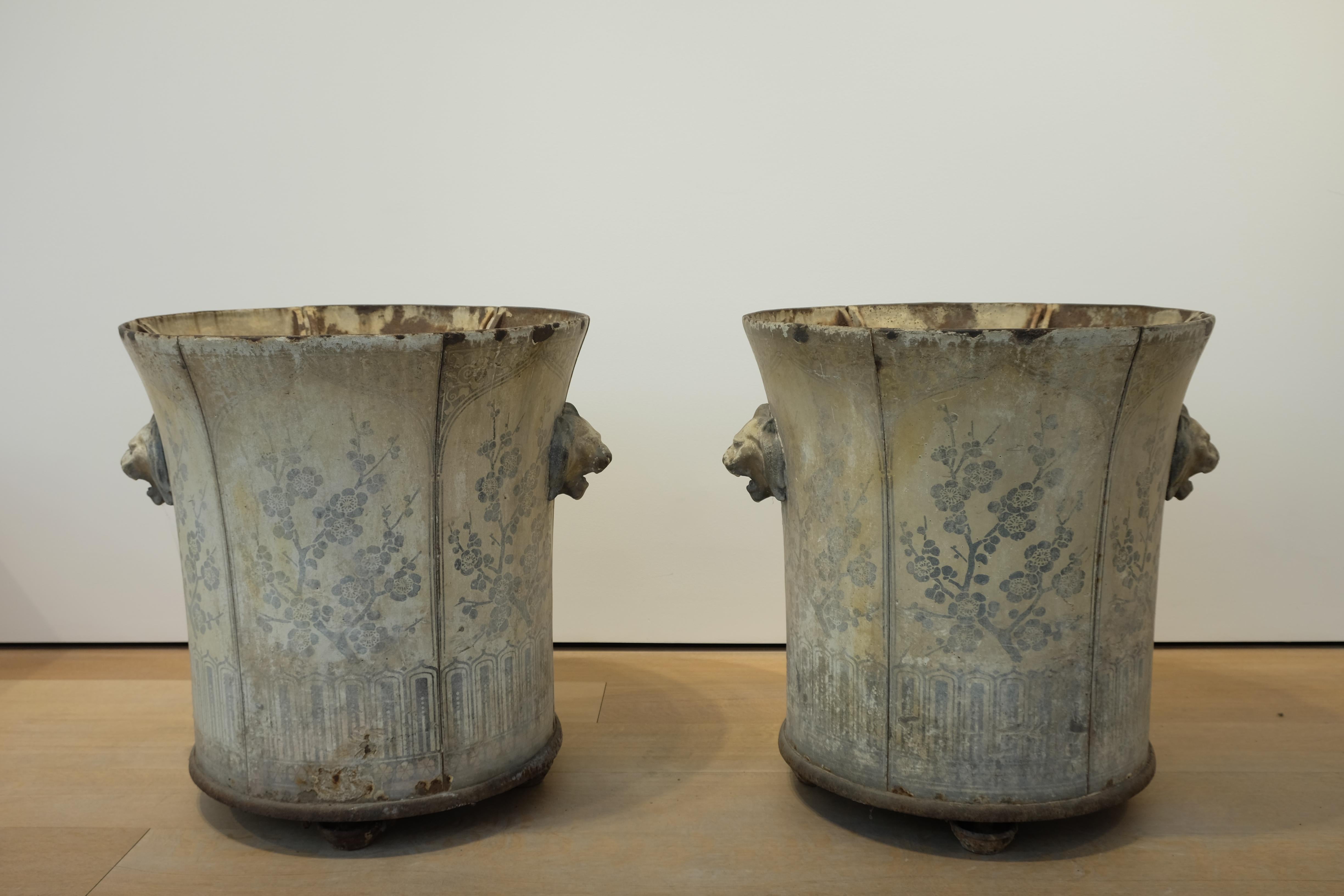 Pair of 19th Century Jardiniers de Rouen in Cast Iron and Enamel (Urns) 2