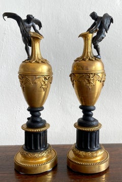 Paar nordeuropäische Ormolu- und patinierte Demon-, Fledermaus- und Schlangenmotiv-Urnen aus dem 19. Jahrhundert