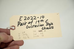 Paire de chaises gustaviennes suédoises du 19ème siècle à dossier baril