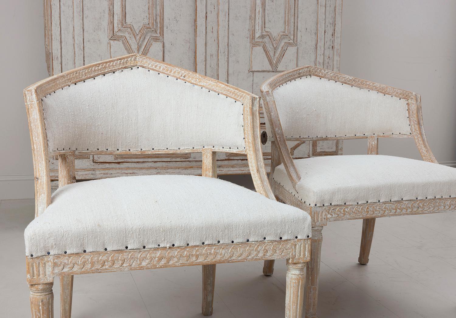 European Pair of 19th C. Swedish Gustavian Sulla Chairs in Original Paint