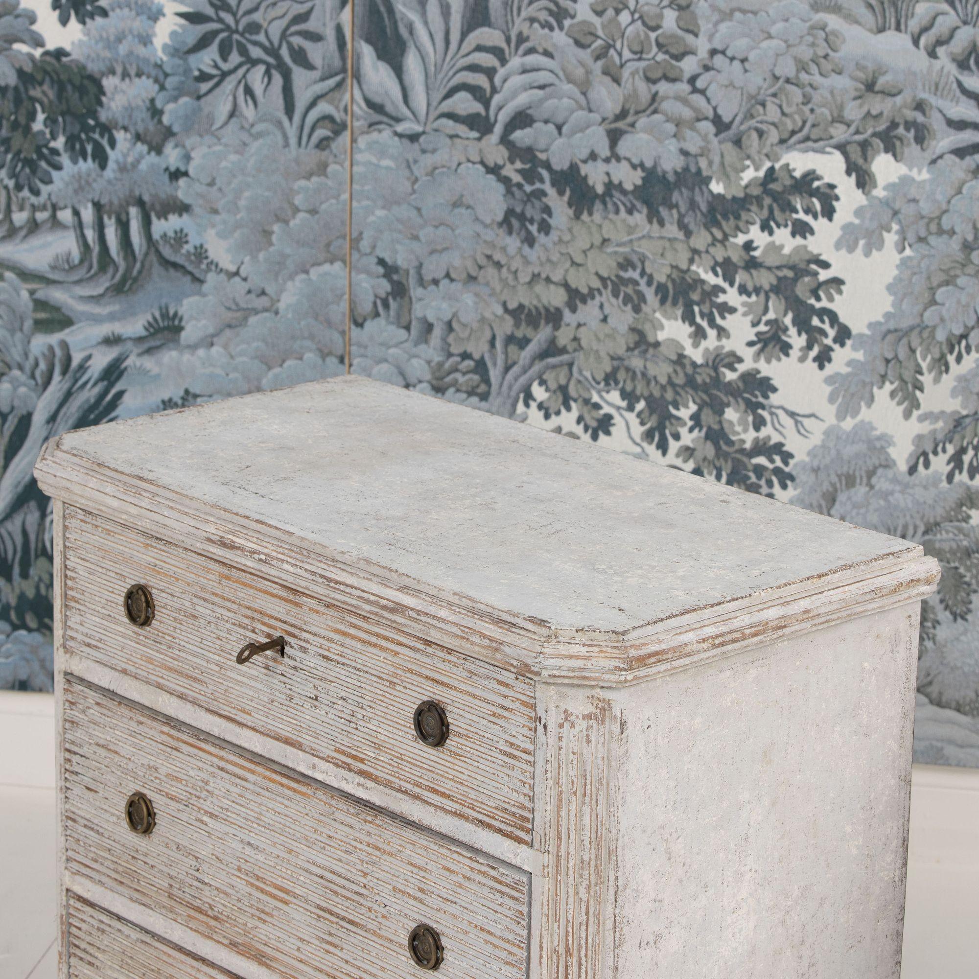 Pair of 19th c. Swedish Gustavian Painted Bedside Commodes 3