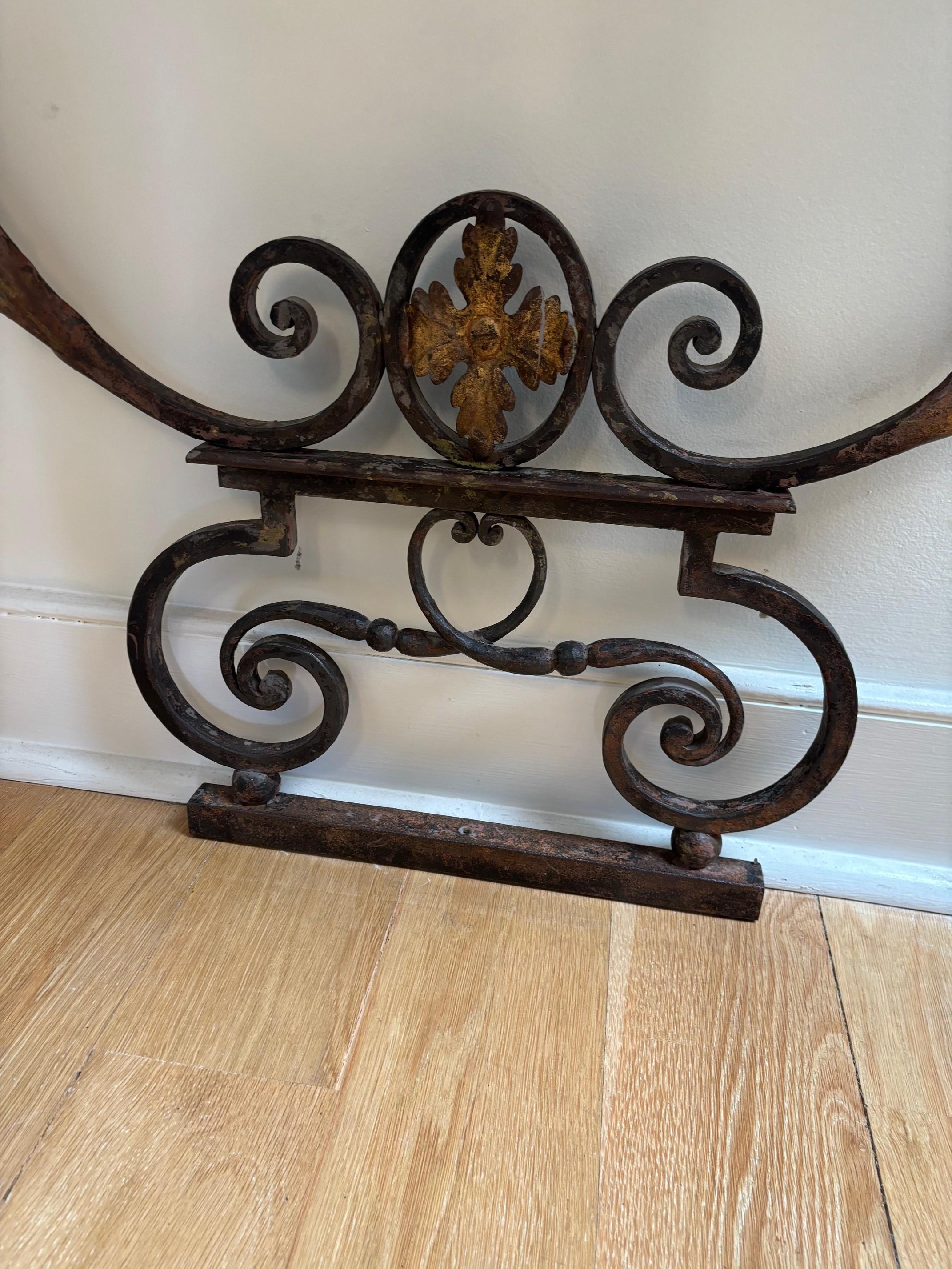 Pair of 19th C. Wrought Iron & Gilt Metal Base w/ Green Marble Top Wall Console Francés en venta