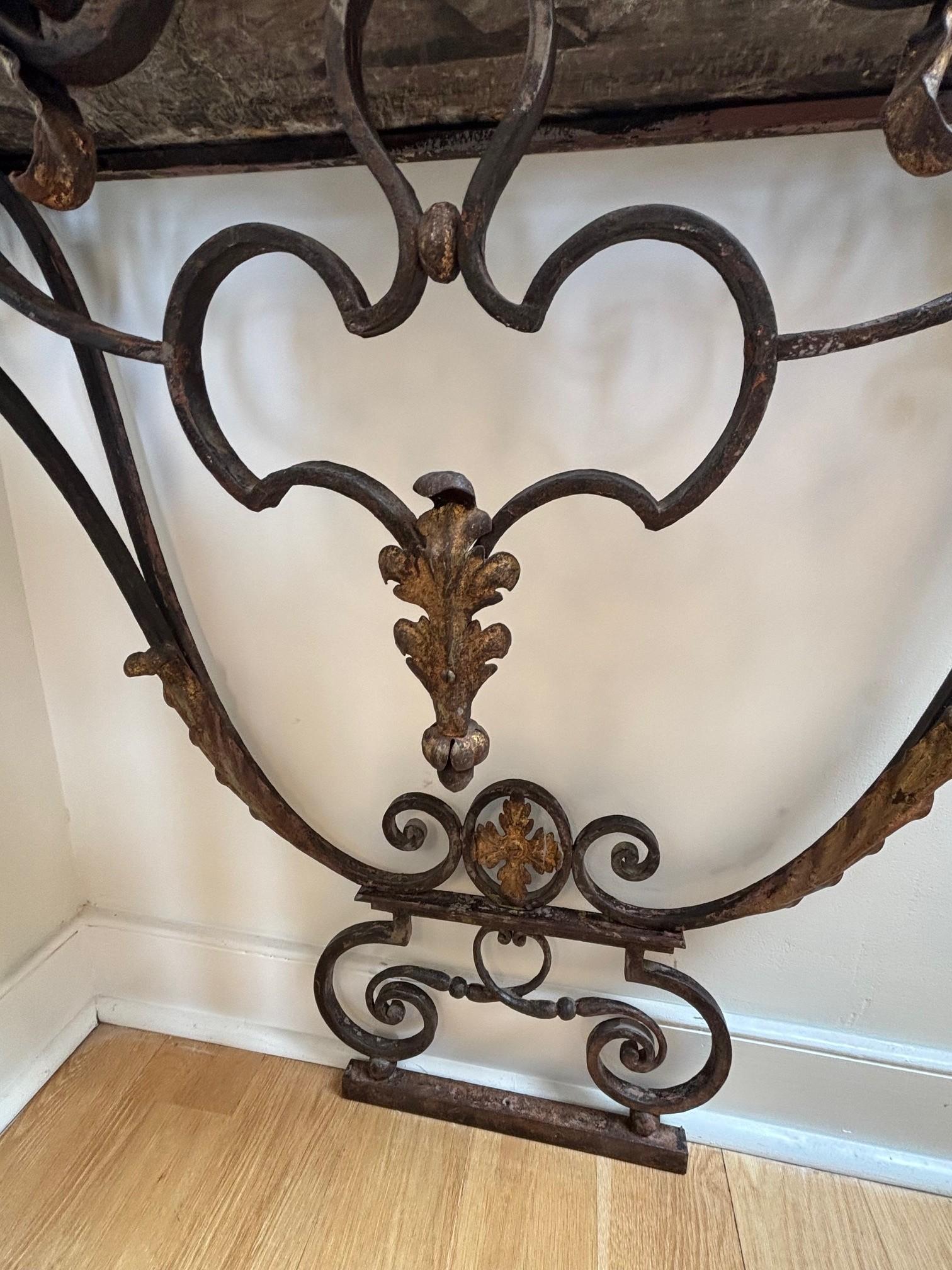 Pair of 19th C. Wrought Iron & Gilt Metal Base w/ Green Marble Top Wall Console Dorado en venta
