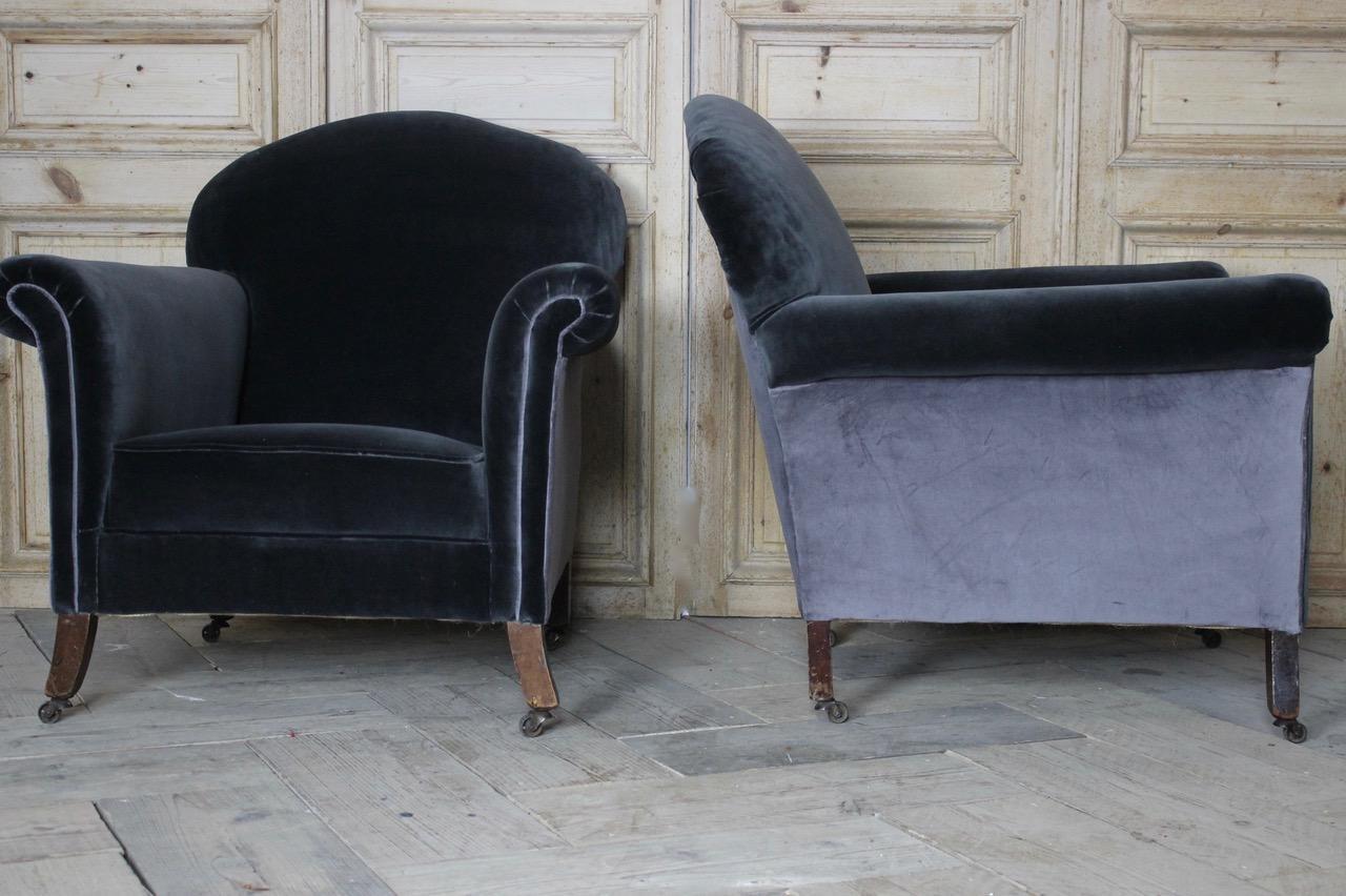 Pair of 19th Century English Armchairs in Velvet 2