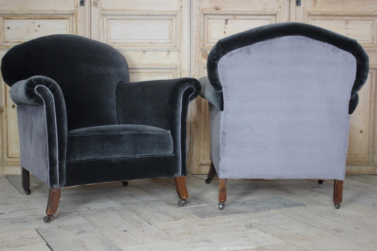 Pair of 19th Century English Armchairs in Velvet 5