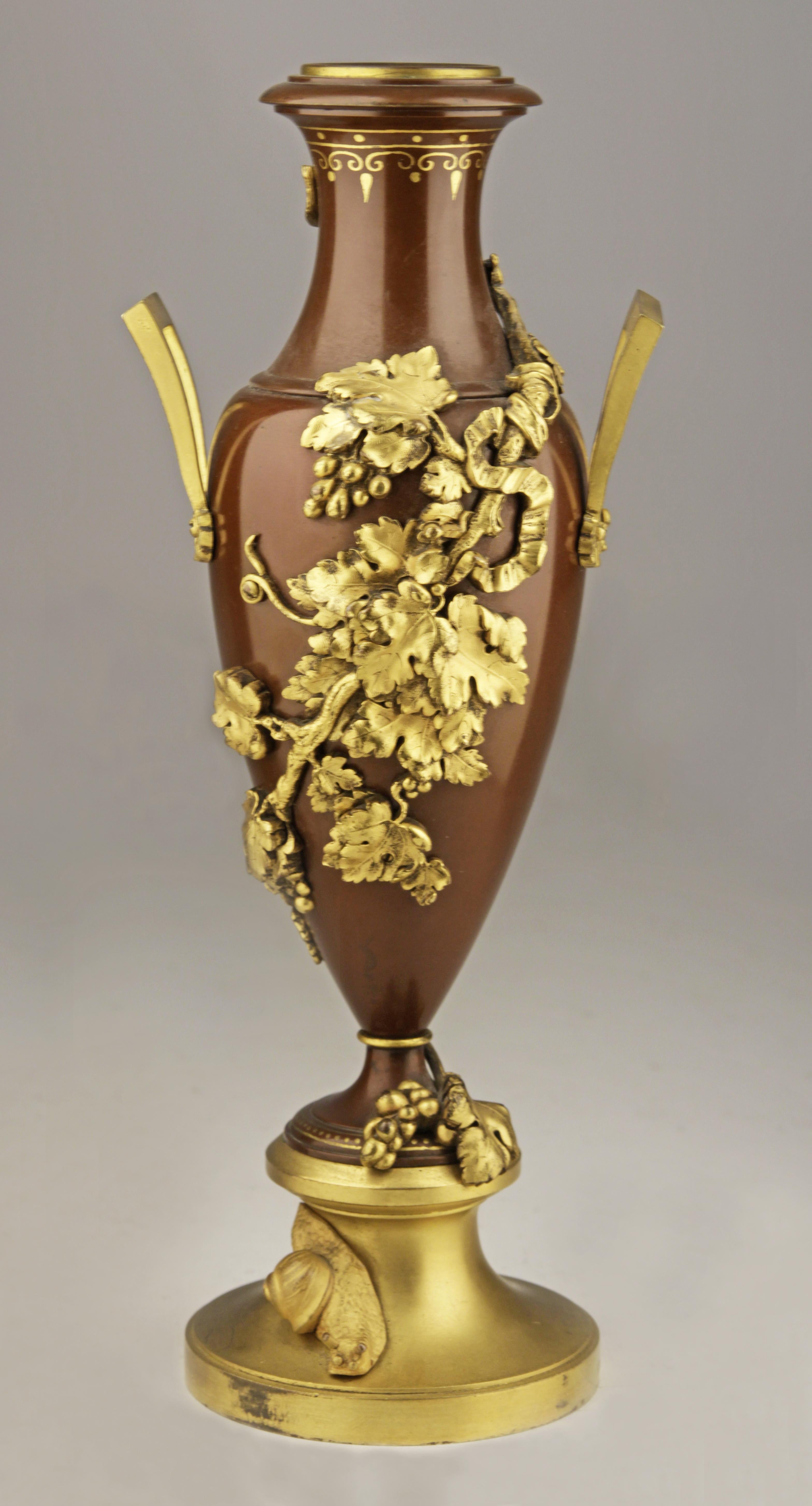 Dekorative Amphoren aus Bronze des 19. Jahrhunderts/2. Kaiserreichs von F. Barbedienne, Paar (Französisch) im Angebot