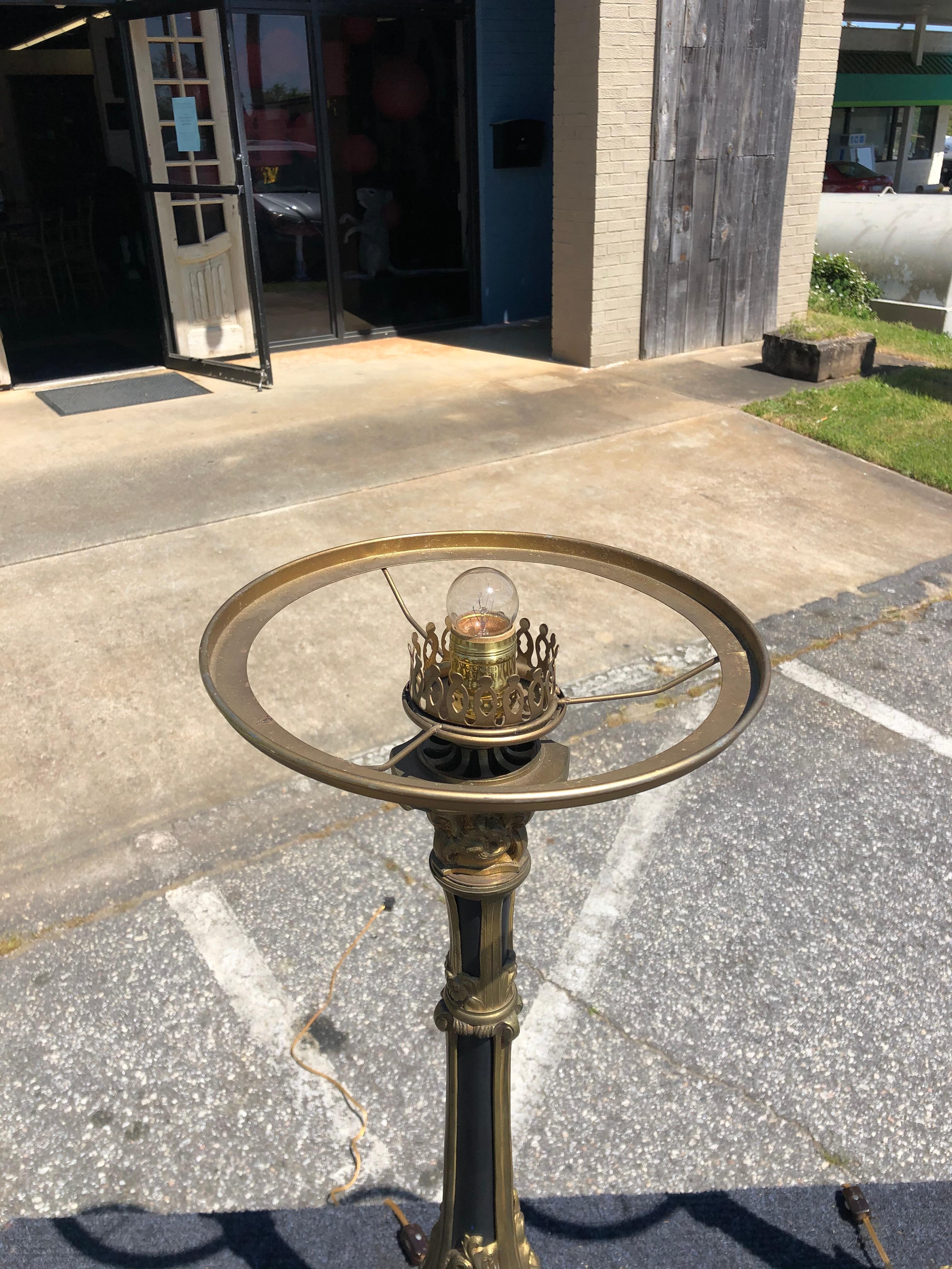 Pair of 19th Century American Bronze Astral Lamps For Sale 7