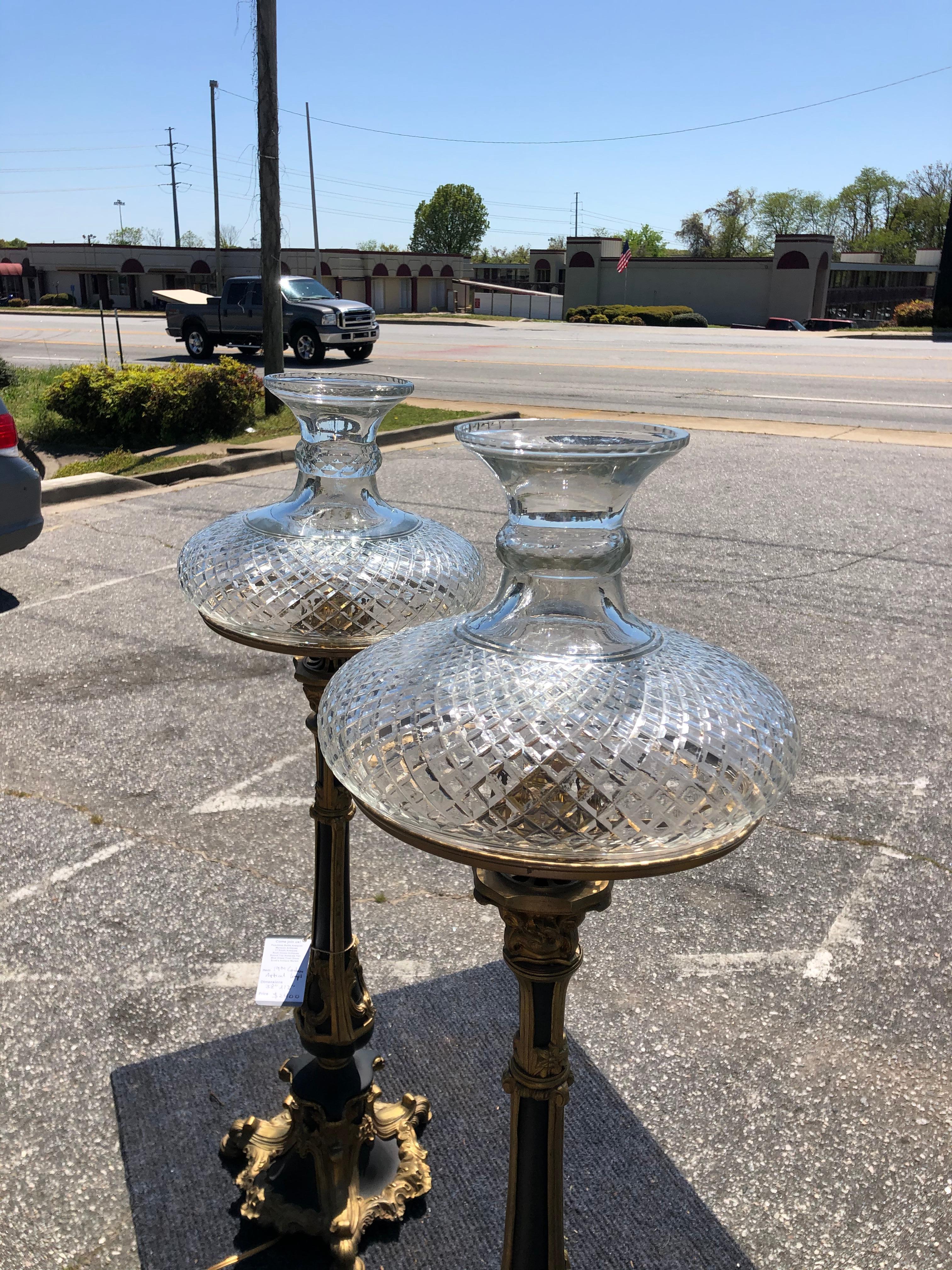 Pair of 19th Century American Bronze Astral Lamps For Sale 3