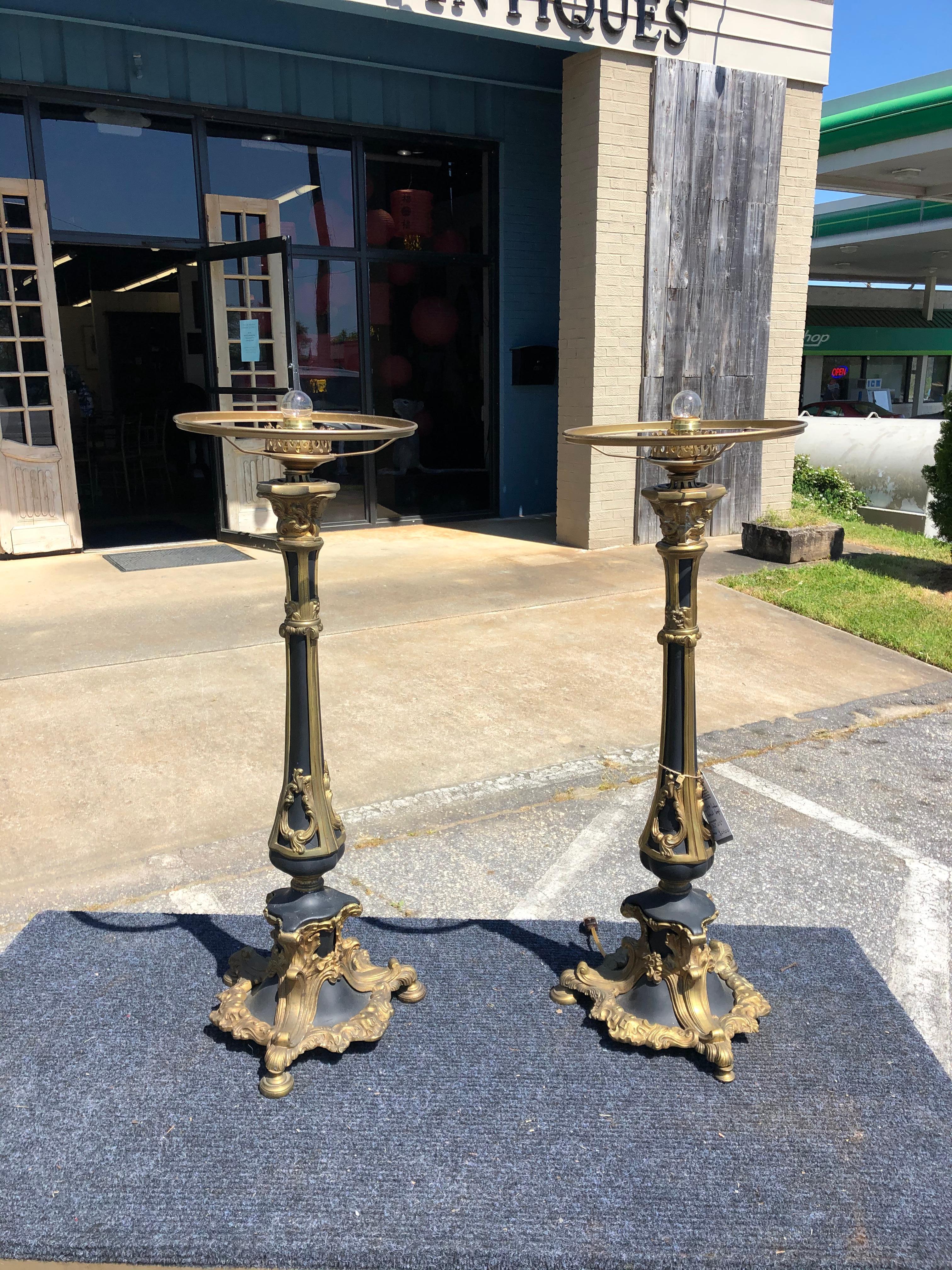 Pair of 19th Century American Bronze Astral Lamps For Sale 4