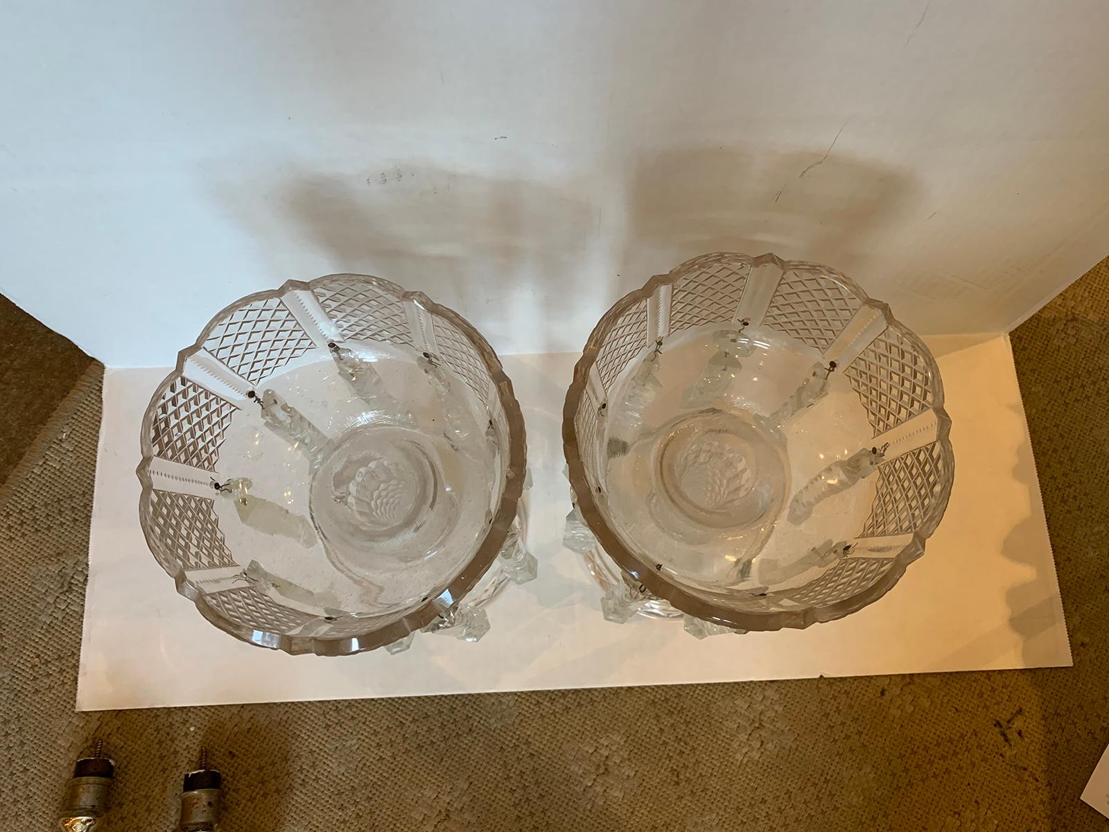 Pair of 19th Century American Clear Cut Crystal Mantel Lusters with Prisms In Good Condition In Atlanta, GA