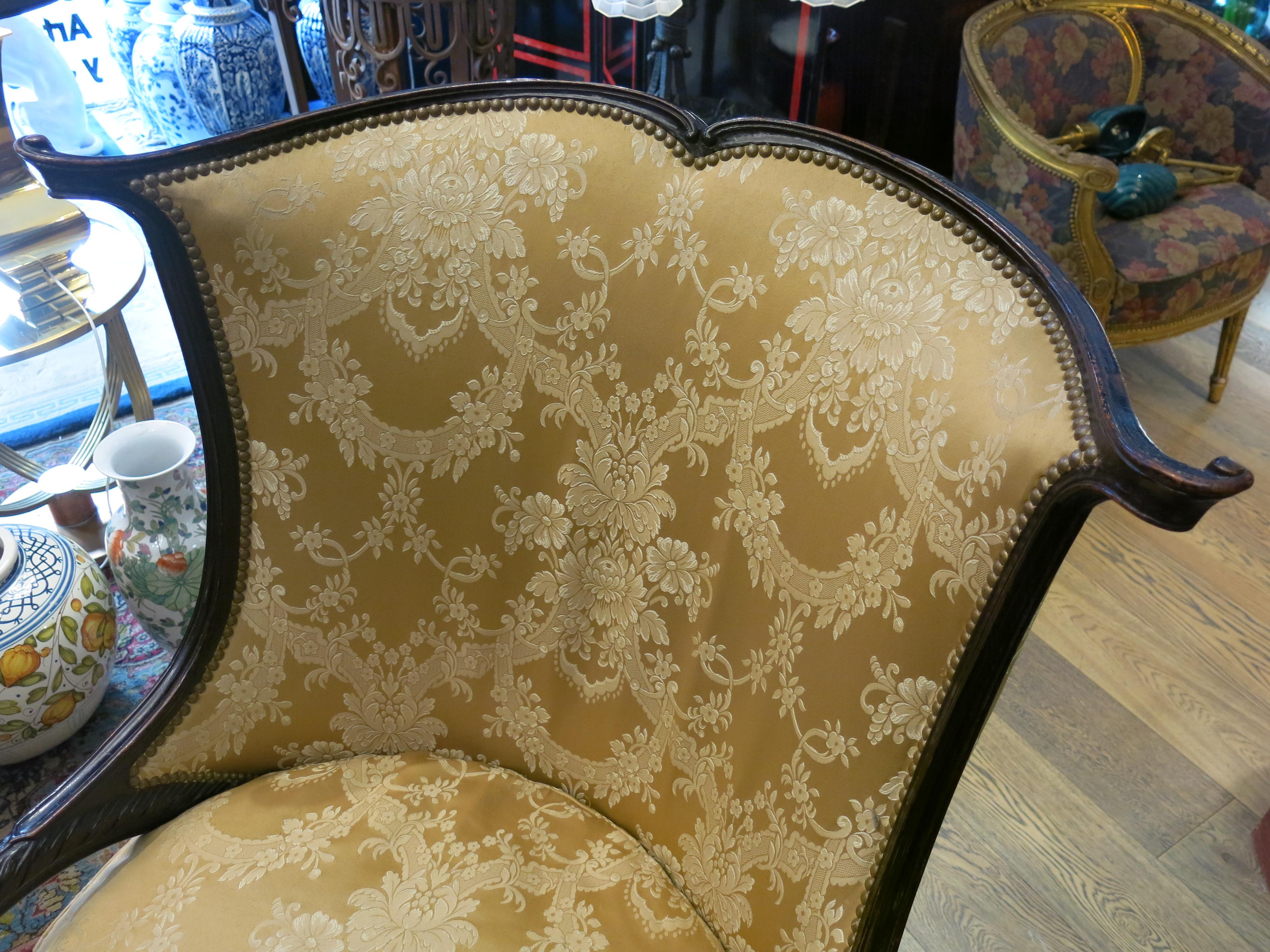 Pair of 19th Century American Mahogany Armchairs For Sale 5