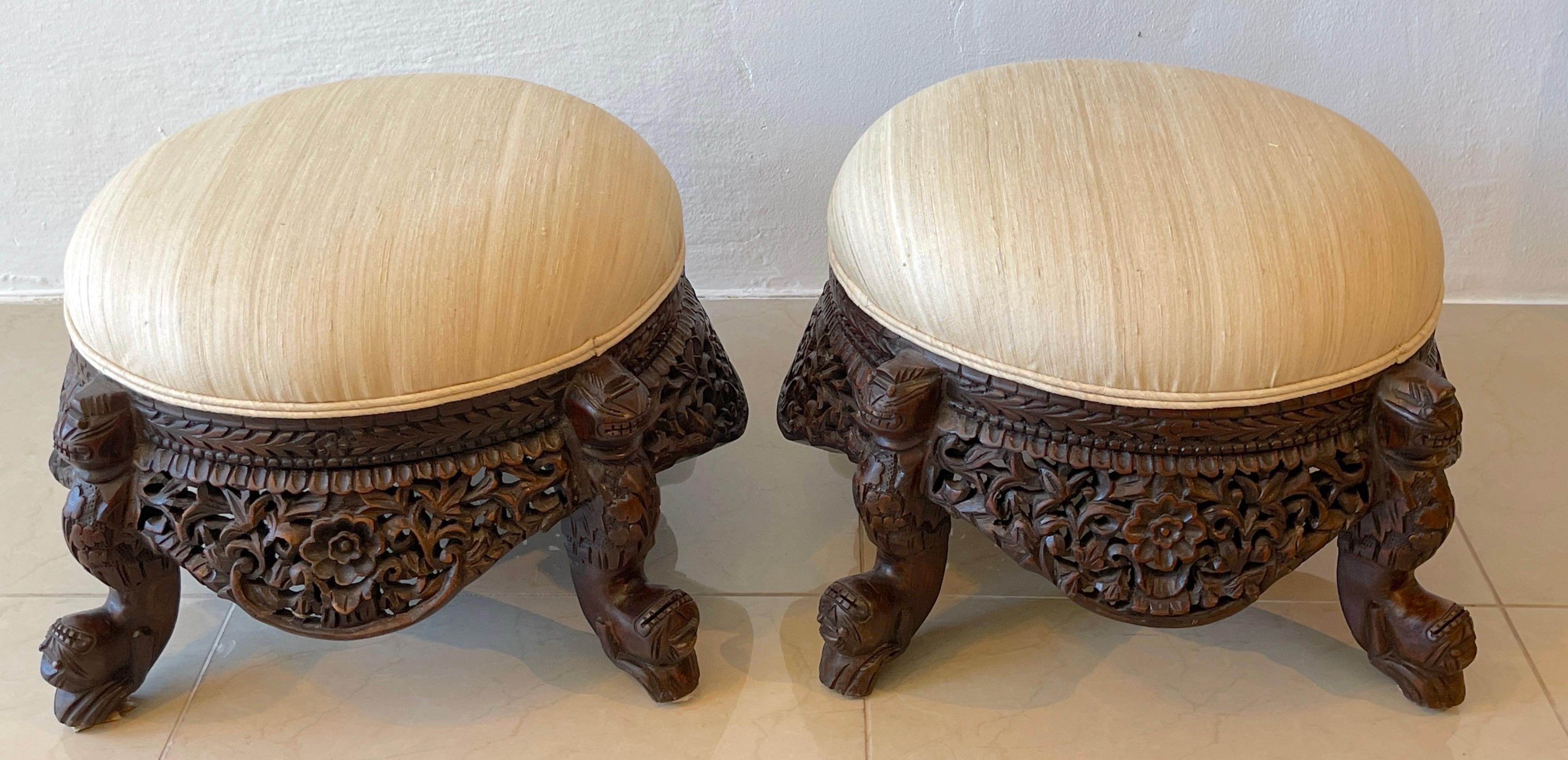 Hand-Carved Pair of 19th Century Anglo-Indian Carved Footstools For Sale