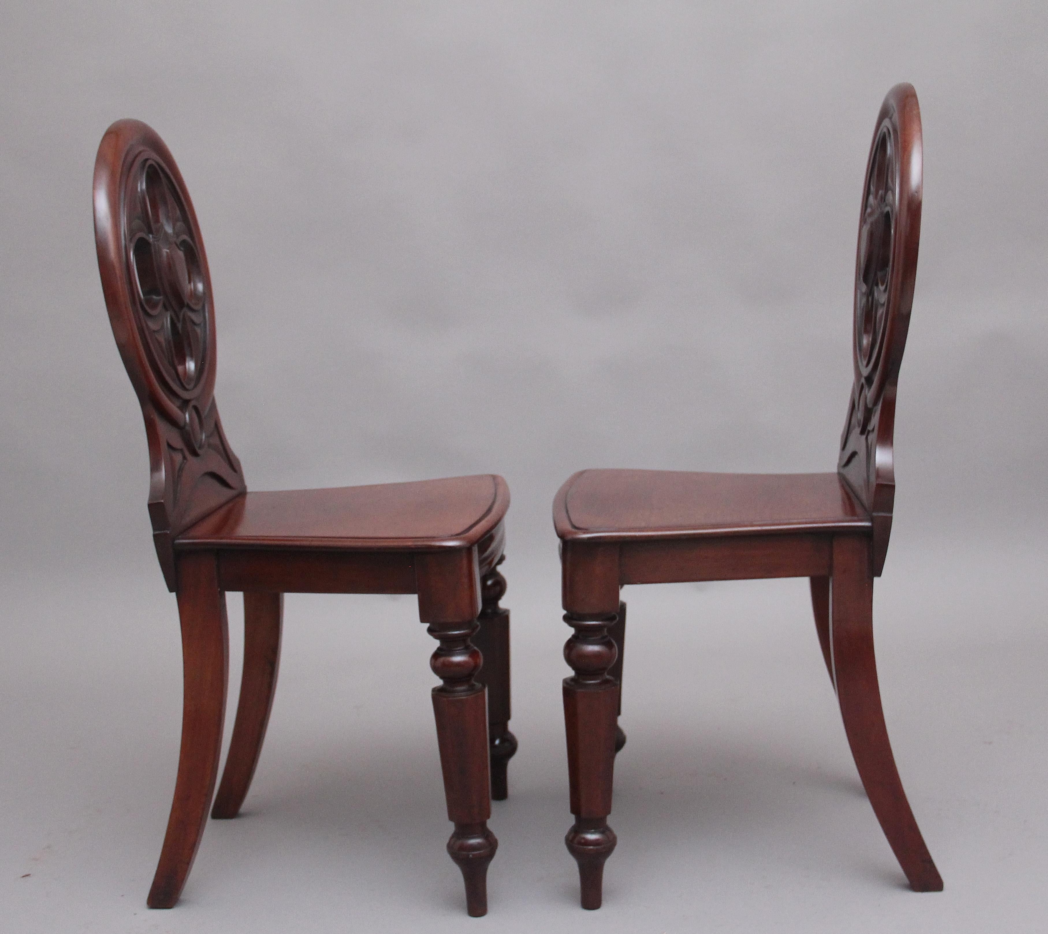 Early Victorian Pair of 19th Century Antique Mahogany Hall Chairs For Sale