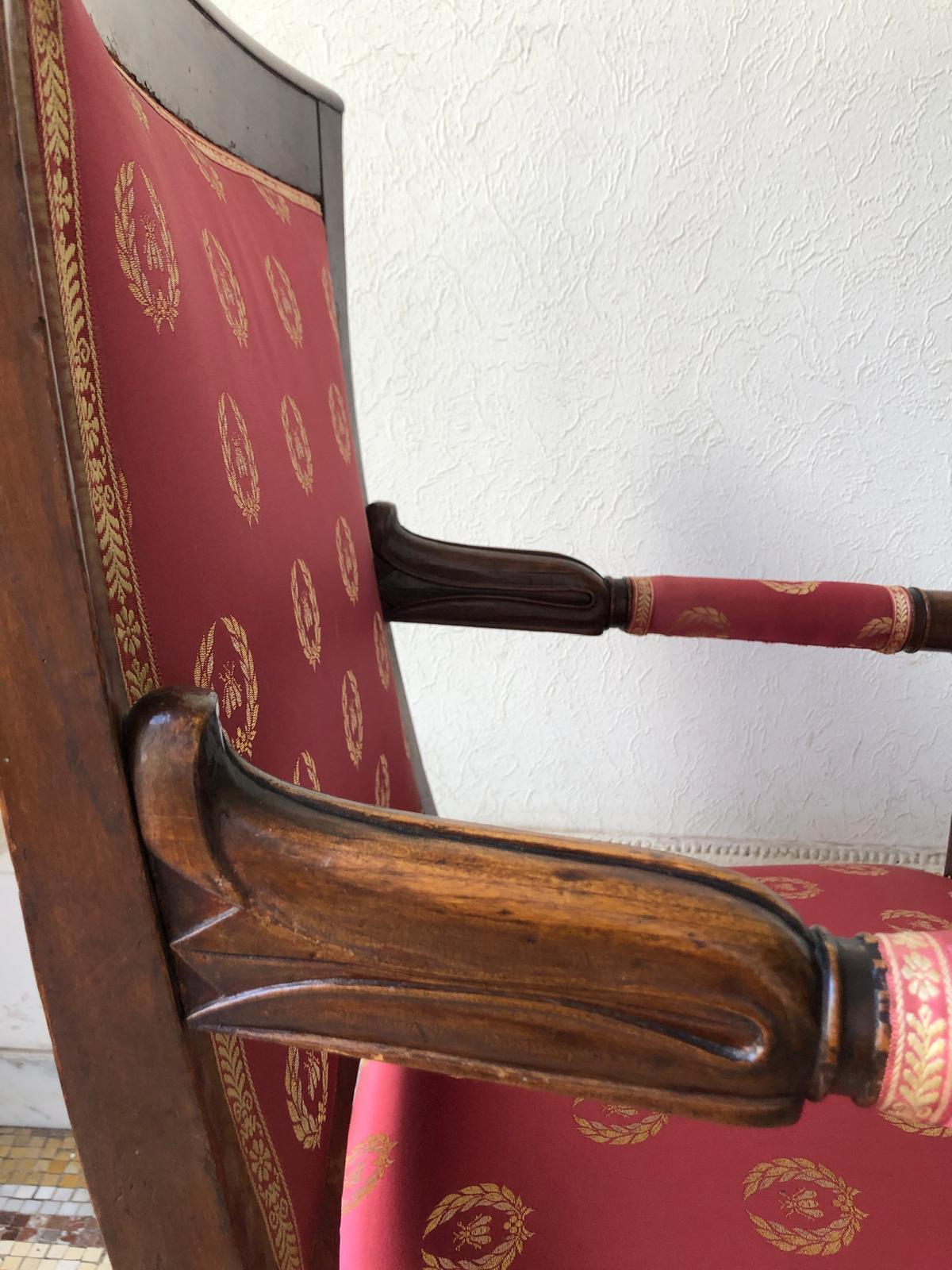 Paire de fauteuils du 19ème siècle de la période Empire en vente 1