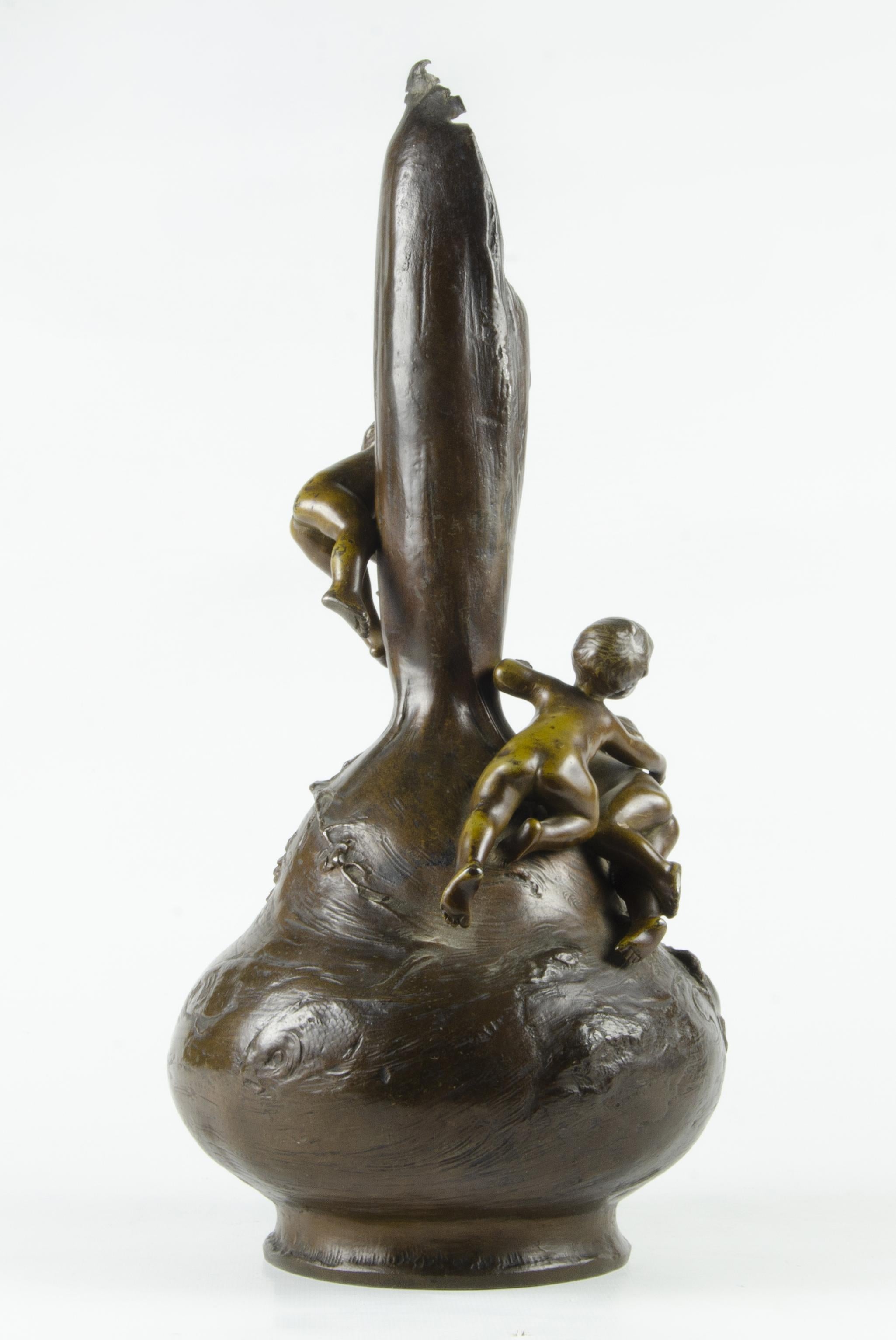Moulage Paire de vases en bronze patiné Art Nouveau du 19ème siècle par Ignar Mansch, France en vente