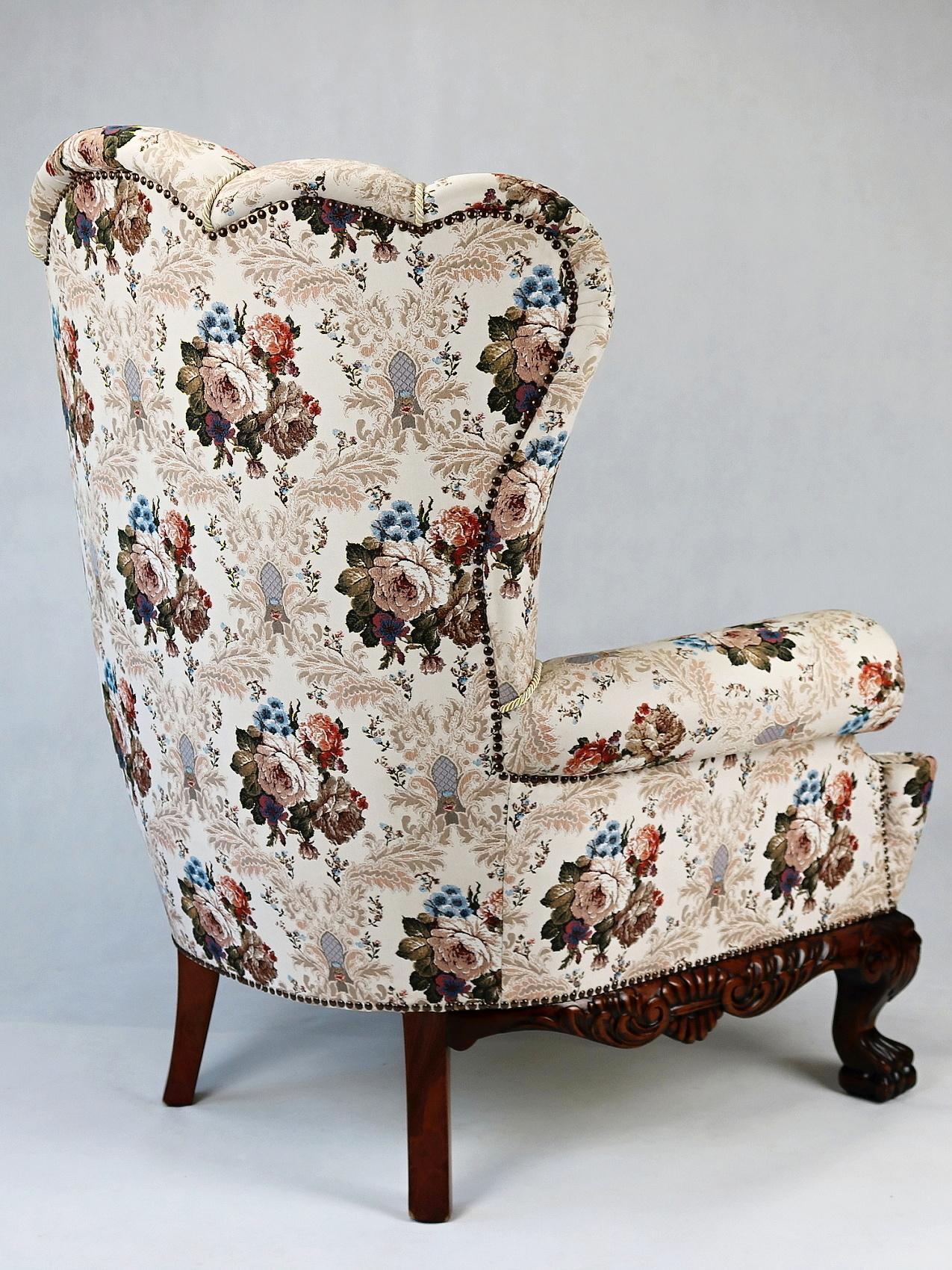 Pair of 19th century Austro-Hungarian wingback chairs reupholstered In Excellent Condition For Sale In Lučenec, SK