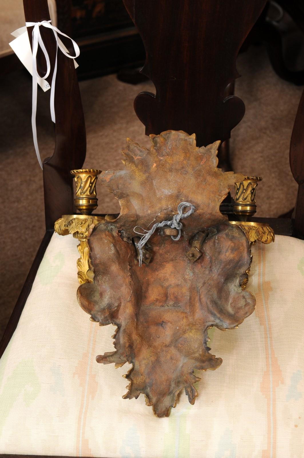 Pareja de Apliques Dore de Bronce Estilo Barroco Siglo XIX en venta 10