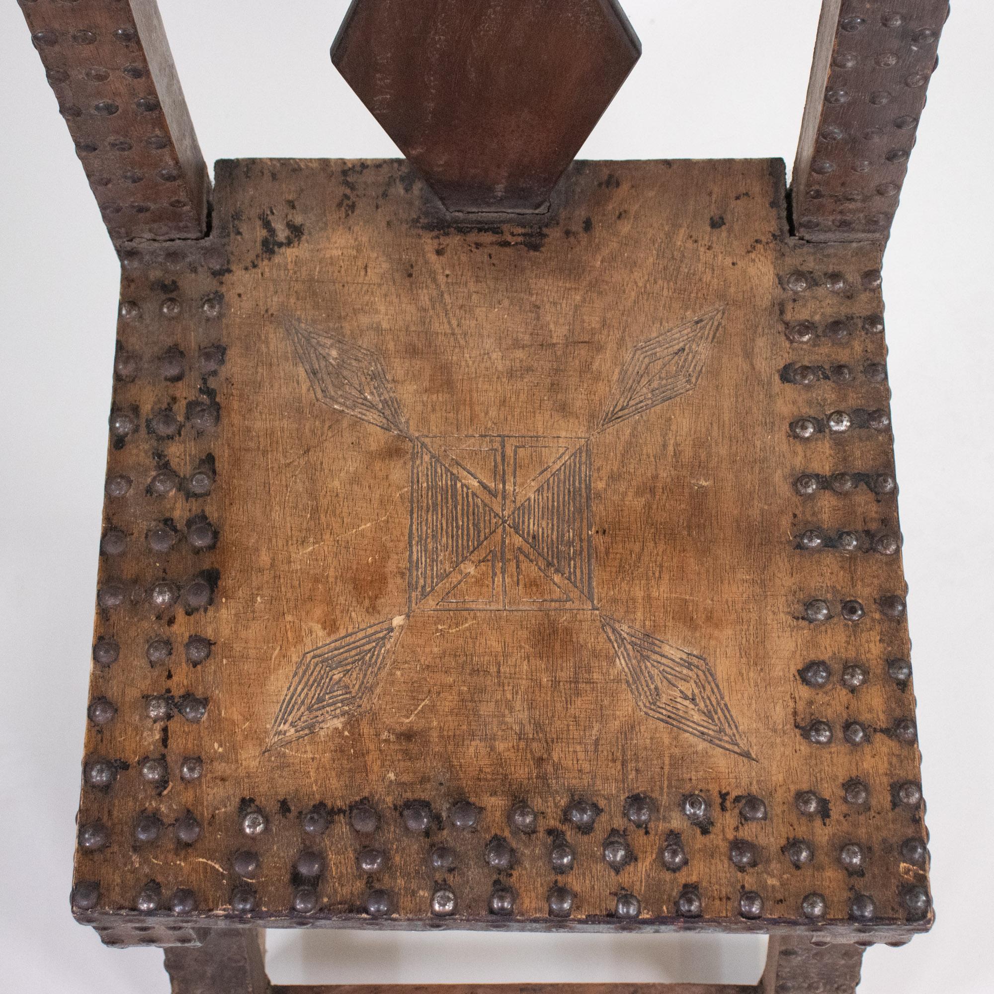 Pareja de sillas ceremoniales Baule del siglo XIX procedentes de Costa de Marfil Marfileño en venta