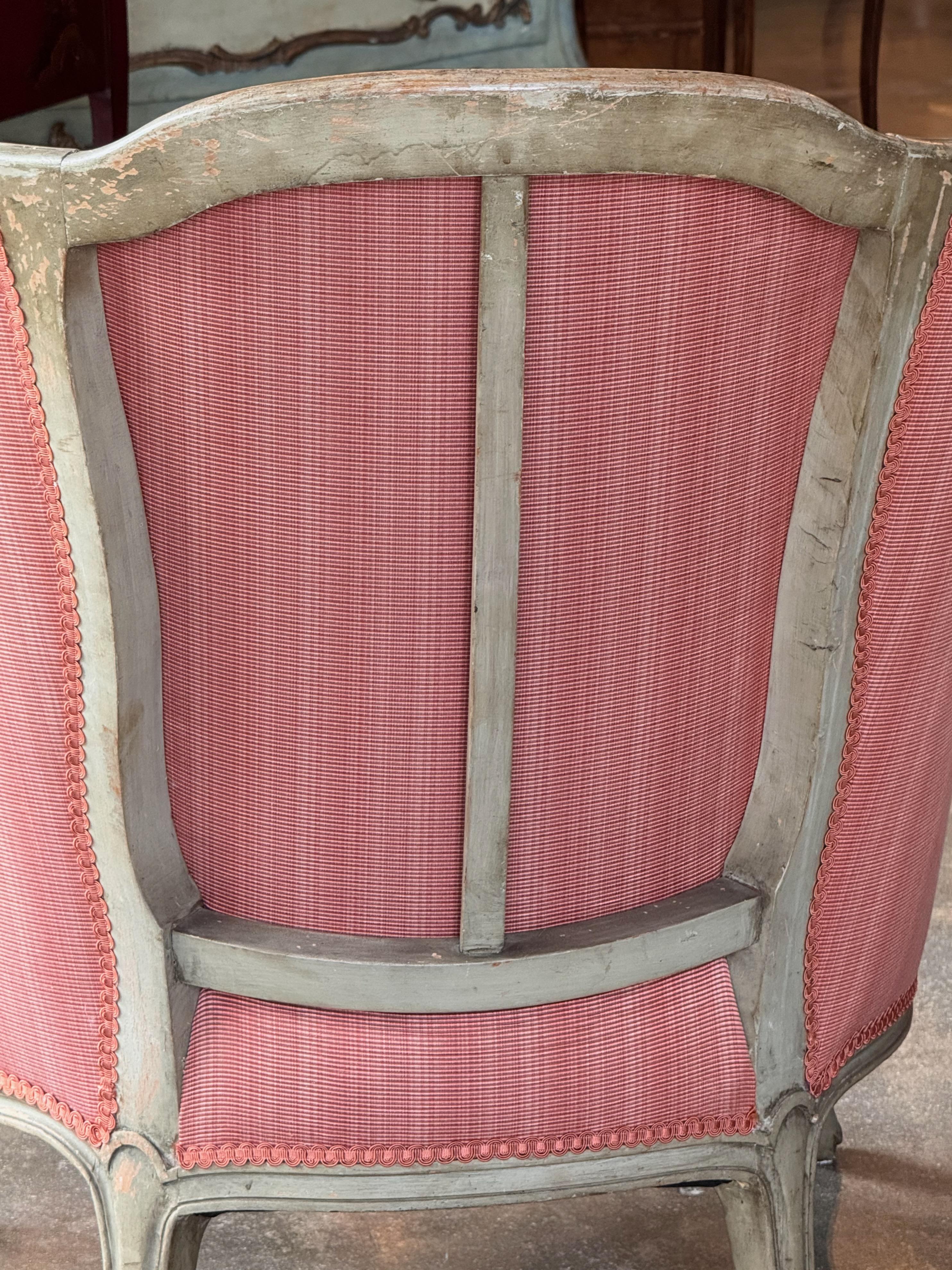 Coppia di bergeres in legno di faggio del XIX secolo con tappezzeria rosa in vendita 5