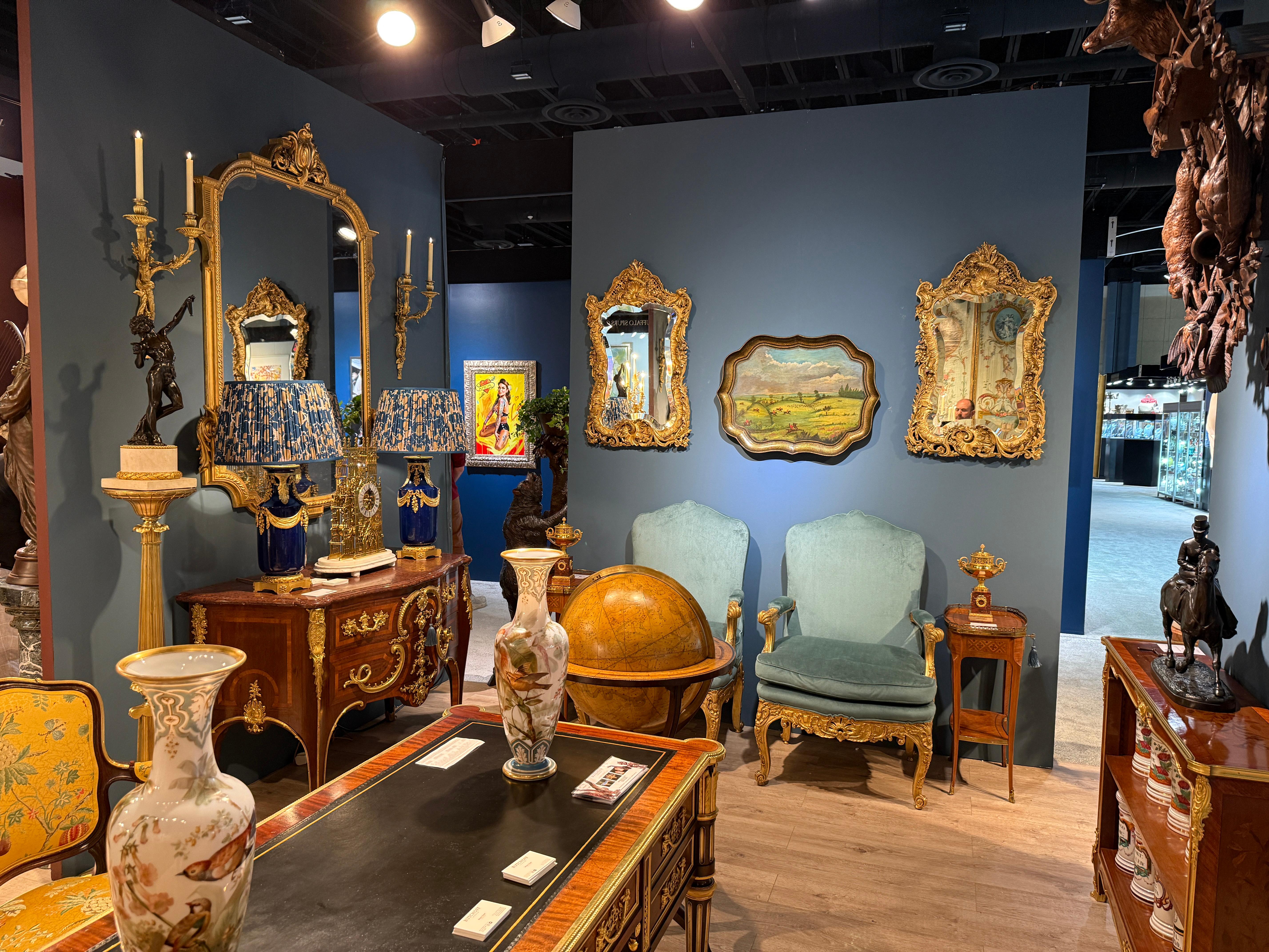 Paire de tables en parqueterie de bois de roi de la Belle Époque du XIXe siècle en vente 3