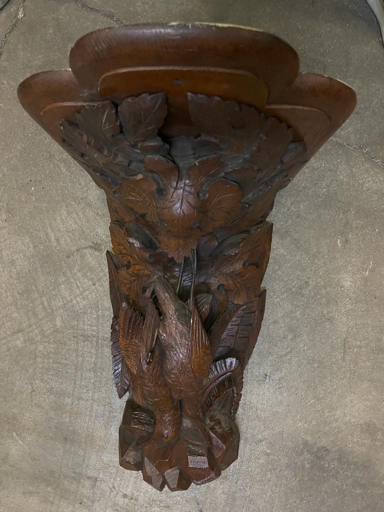 Pair of 19th Century Black Forest Carved Oak Hanging Hunting Trophy Shelves 3