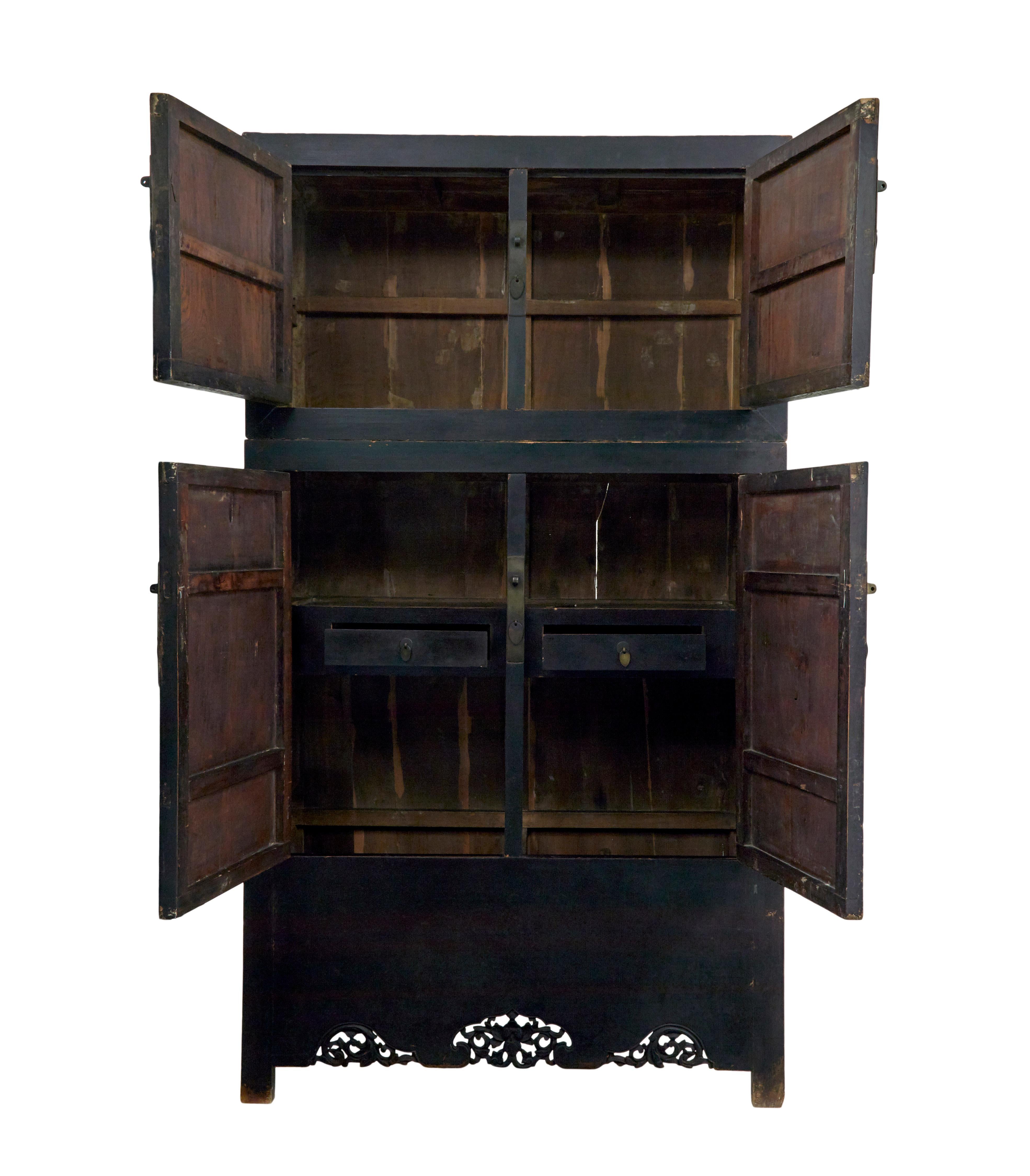 Qing Pair of 19th century black lacquered Chinese compound cabinets For Sale