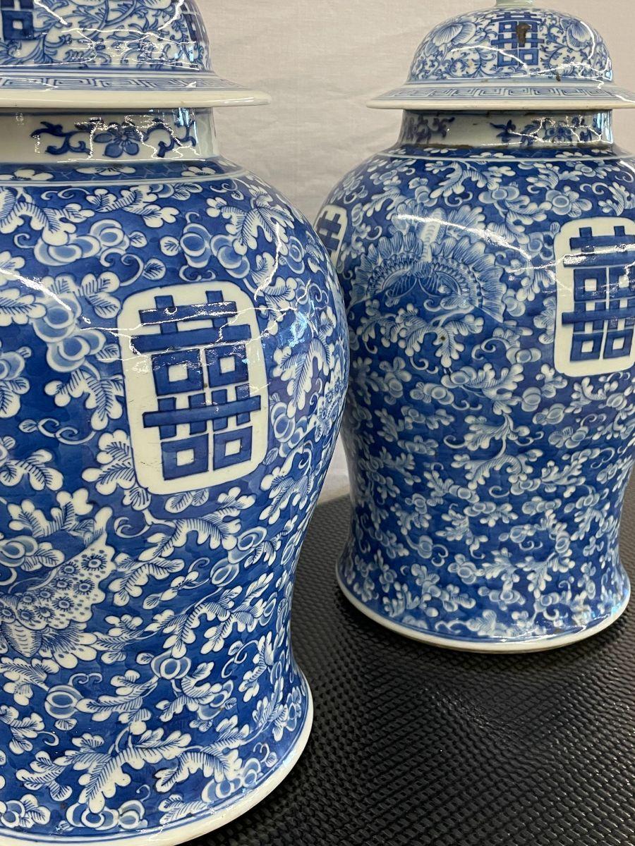 Chinese Export Pair of 19th Century Blue and White Lidded Temple Jars/Urns For Sale
