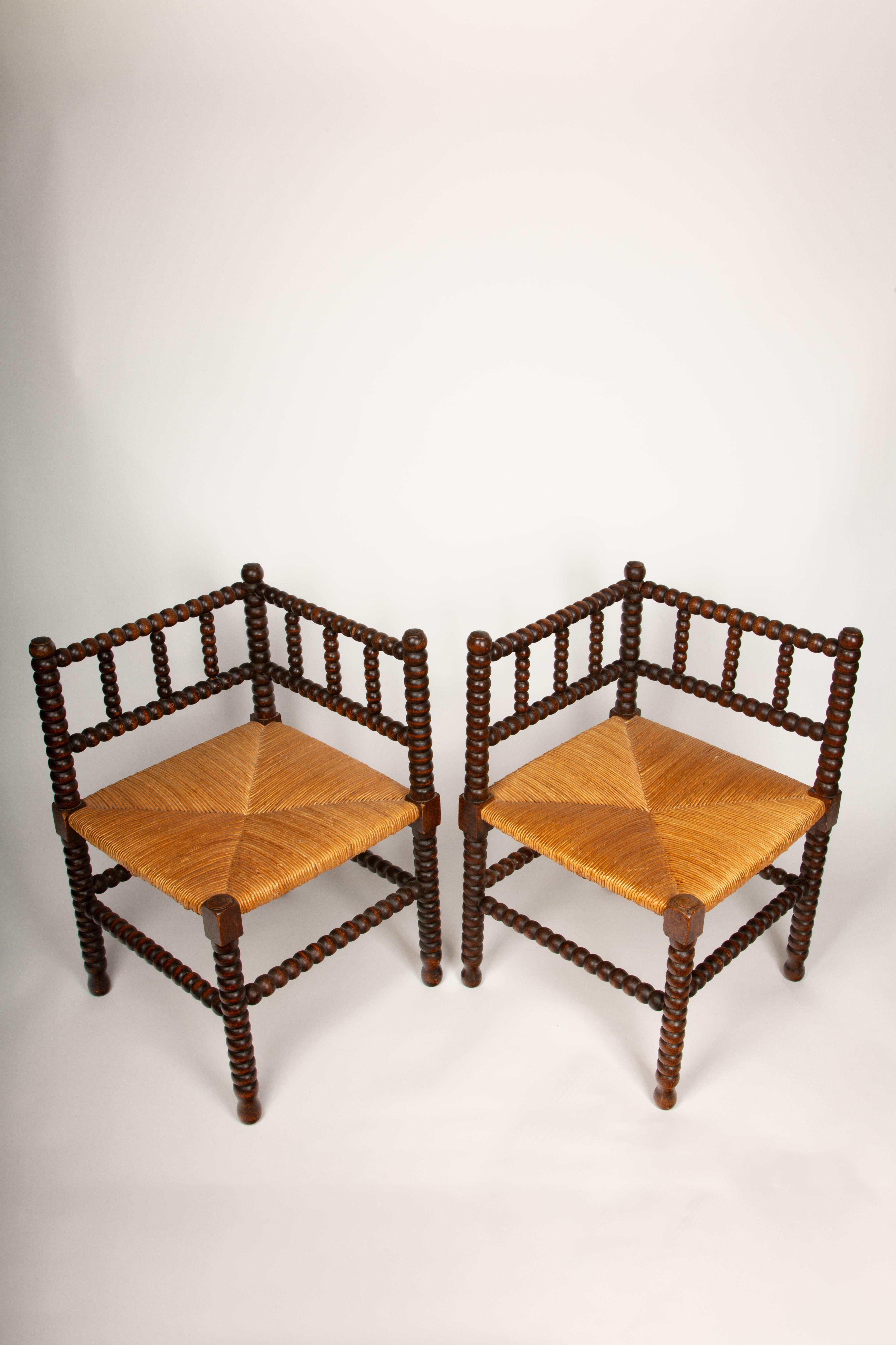 Napoleon III Pair of 19th Century Bobbin-Turned Wood Corner Chairs with Rush Seats