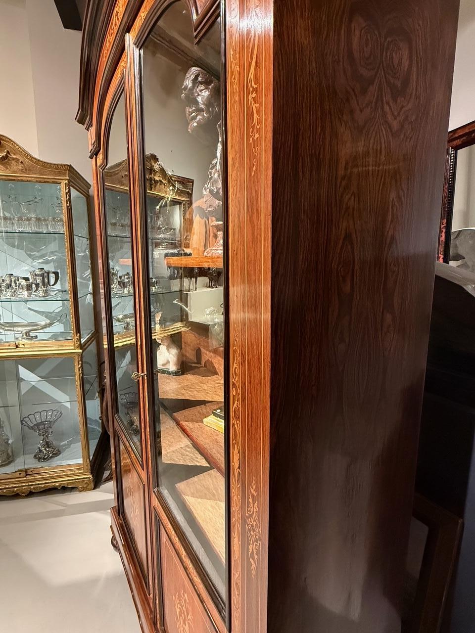 Pair of  19th century  bookcases For Sale 4