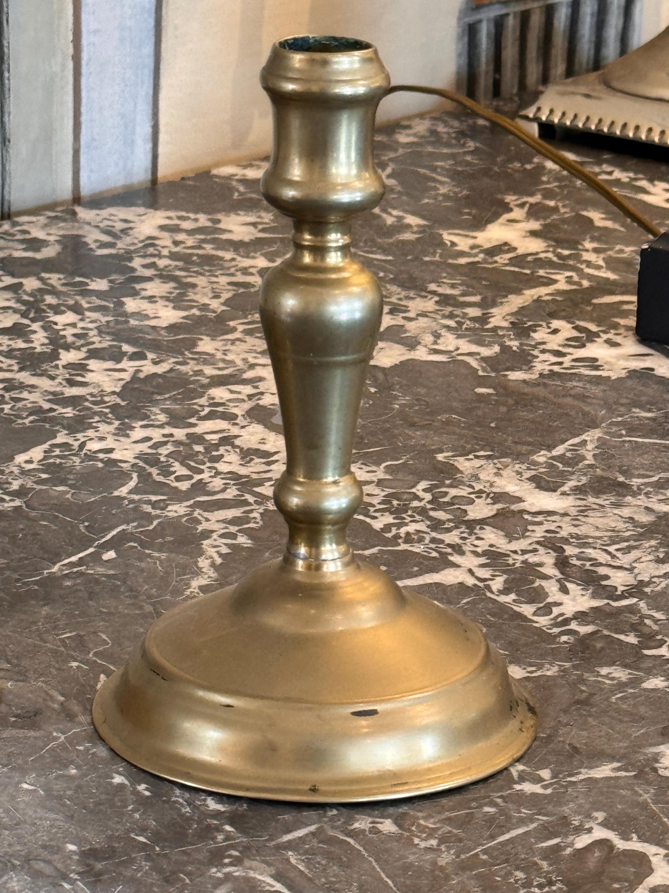 Pair of 19th Century Brass Candlesticks For Sale 1