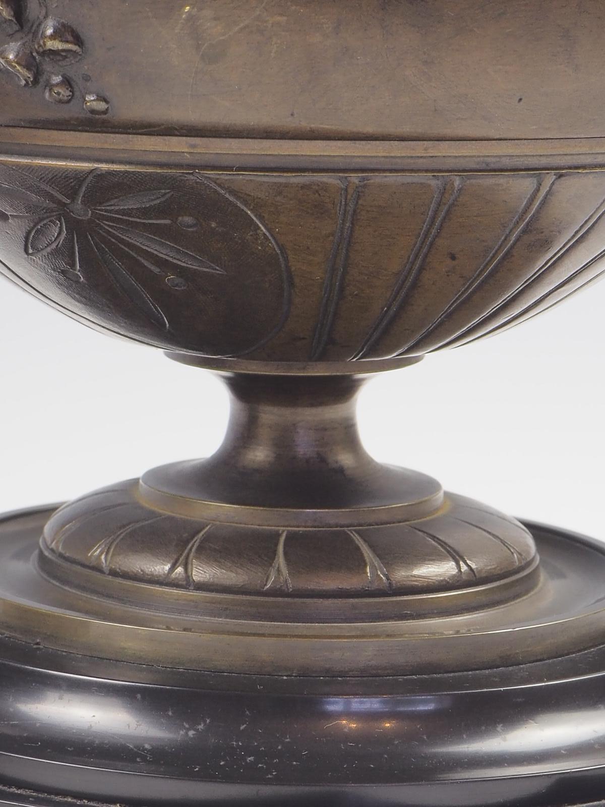 Pair of 19th Century Bronze and Marble Table Top Planters / Urns For Sale 4