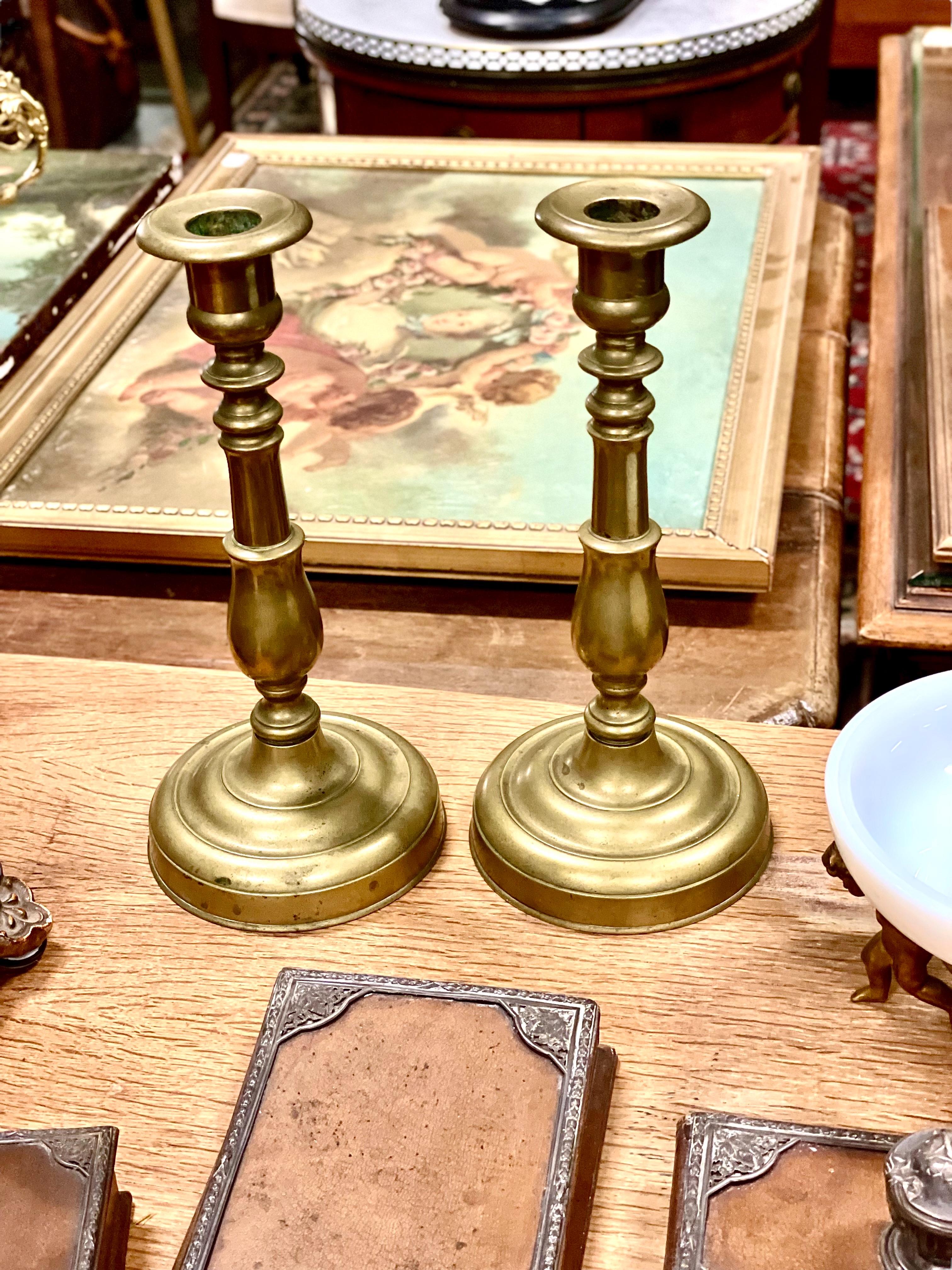 19th Century Pair of French Bronze Candlestick Holders For Sale 3