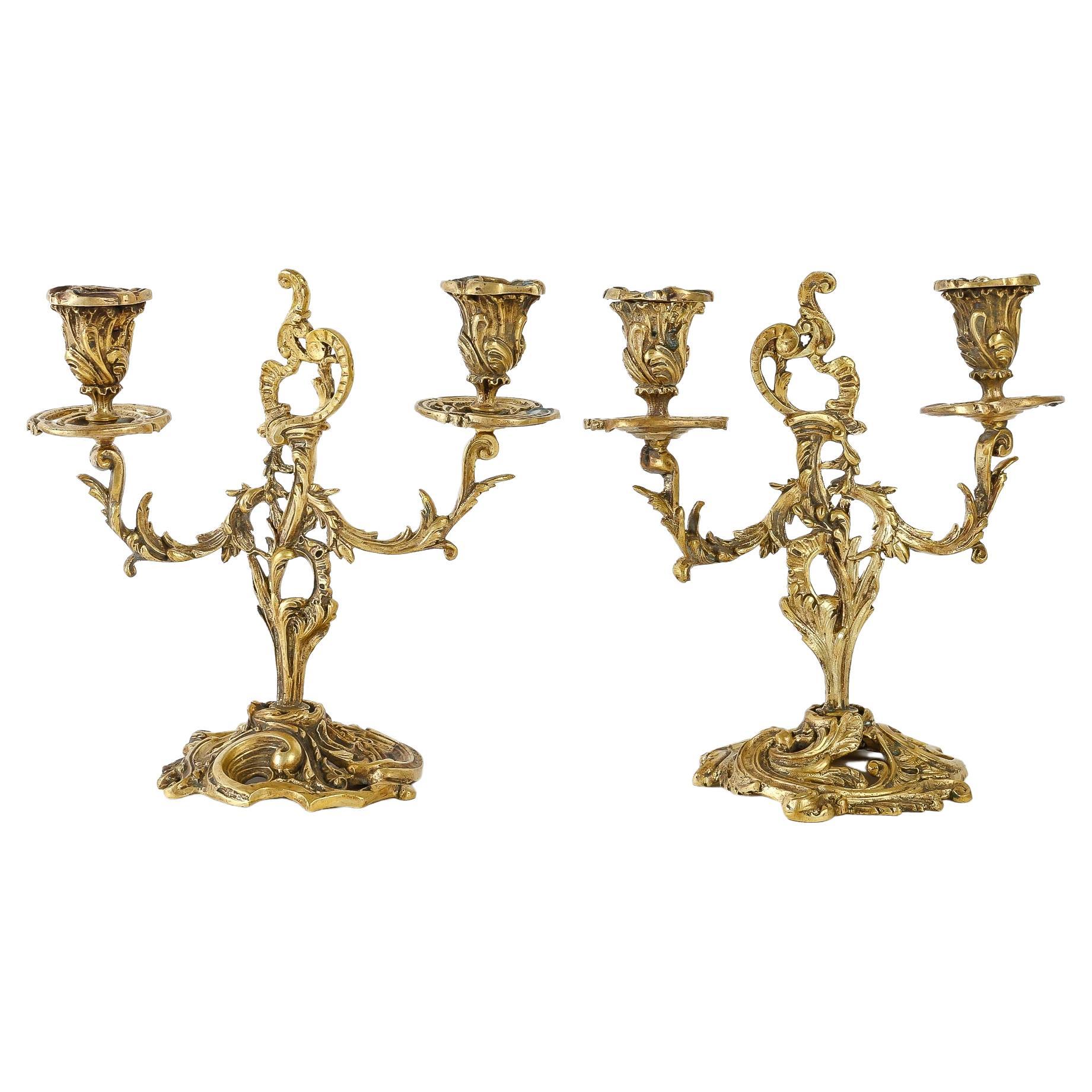 Paar Bronze-Kerzenständer aus dem 19. Jahrhundert, Napoleon III.-Periode im Angebot
