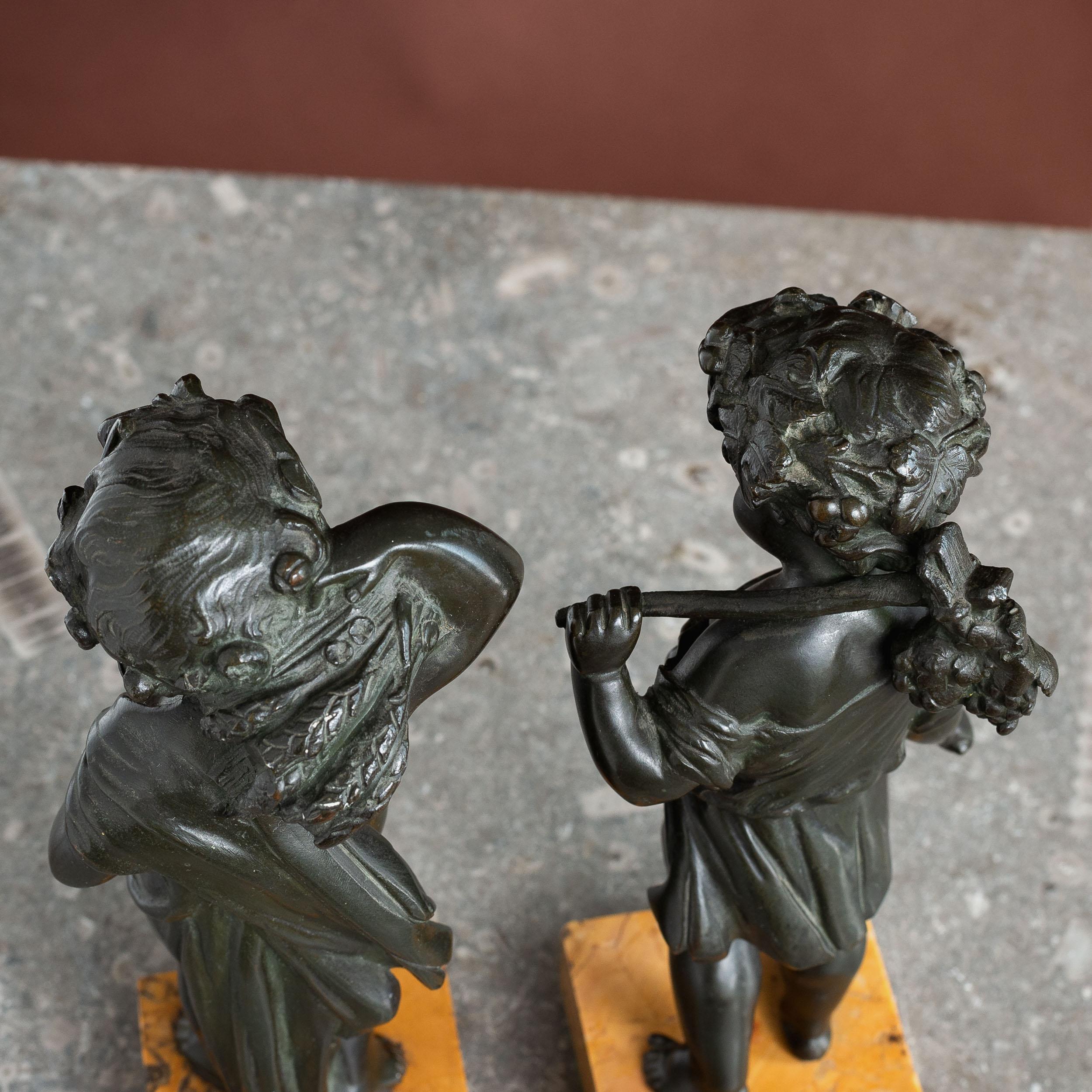 Coppia di figure in bronzo del XIX secolo che rappresentano il raccolto e l'abbondanza in vendita 7