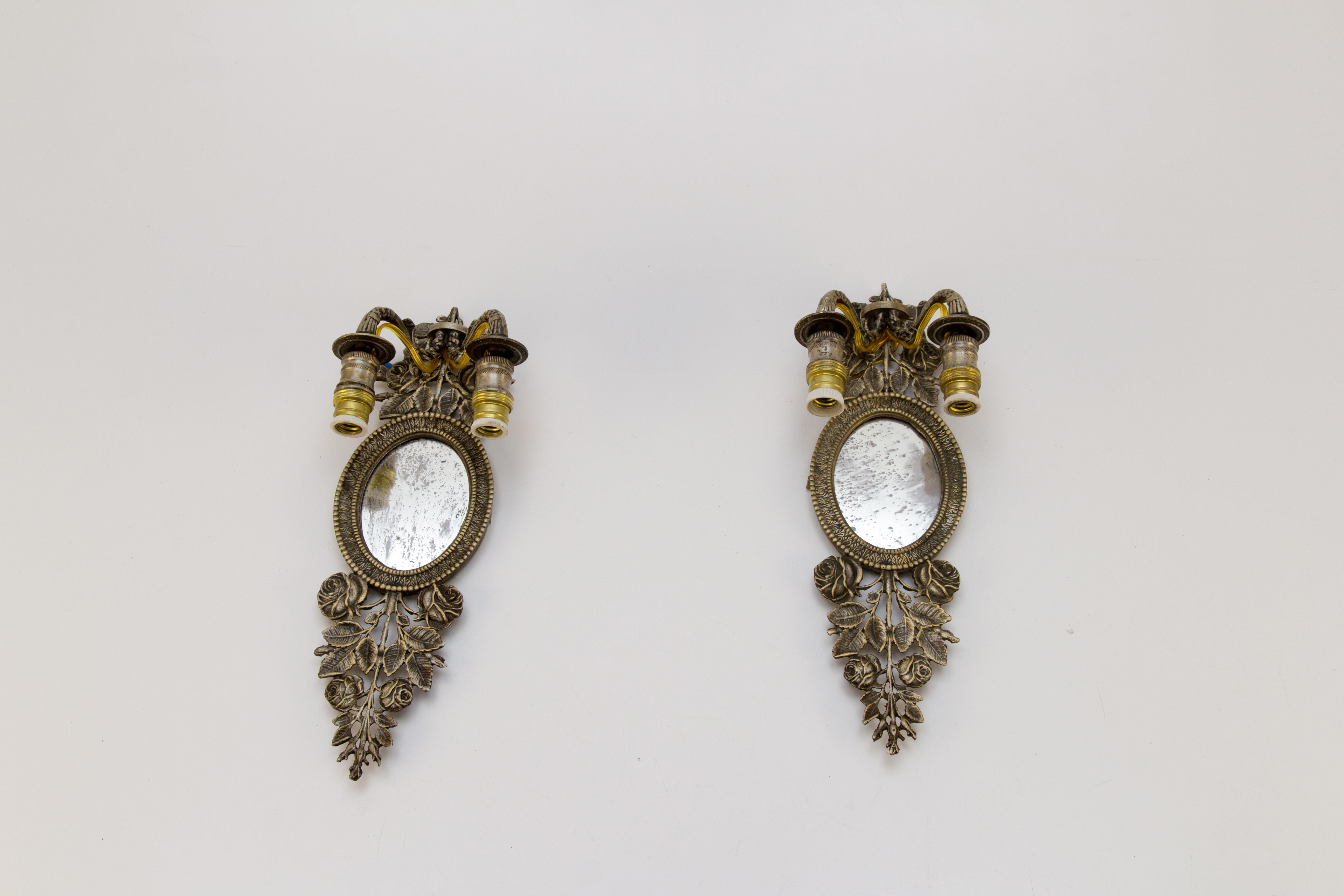 Pair of 19th Century Bronze Floral Mirrored Wall Sconces For Sale 9