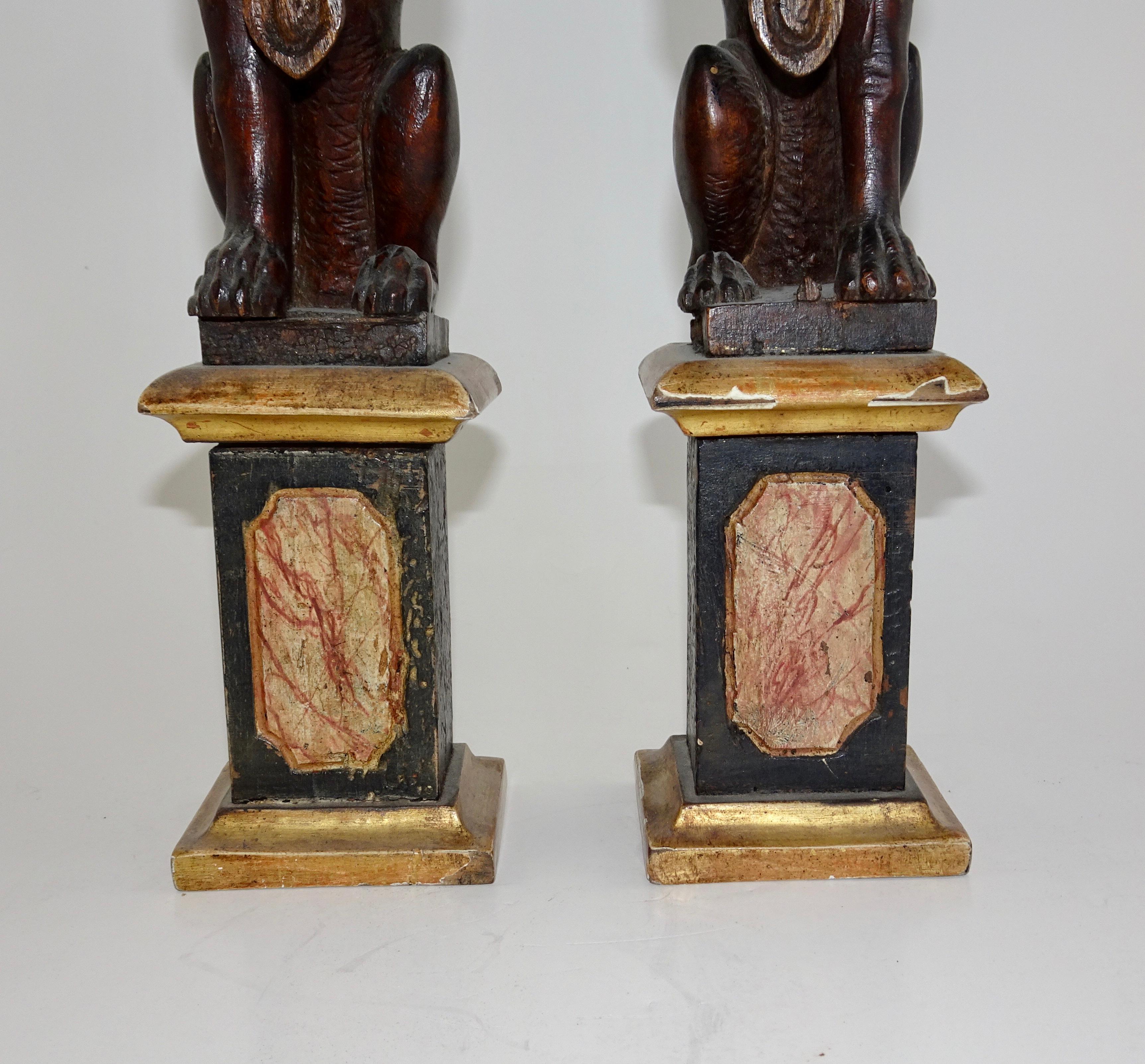 Italian Pair of 19th Century Wood Carved Lion Statues on Faux Marble Bases For Sale