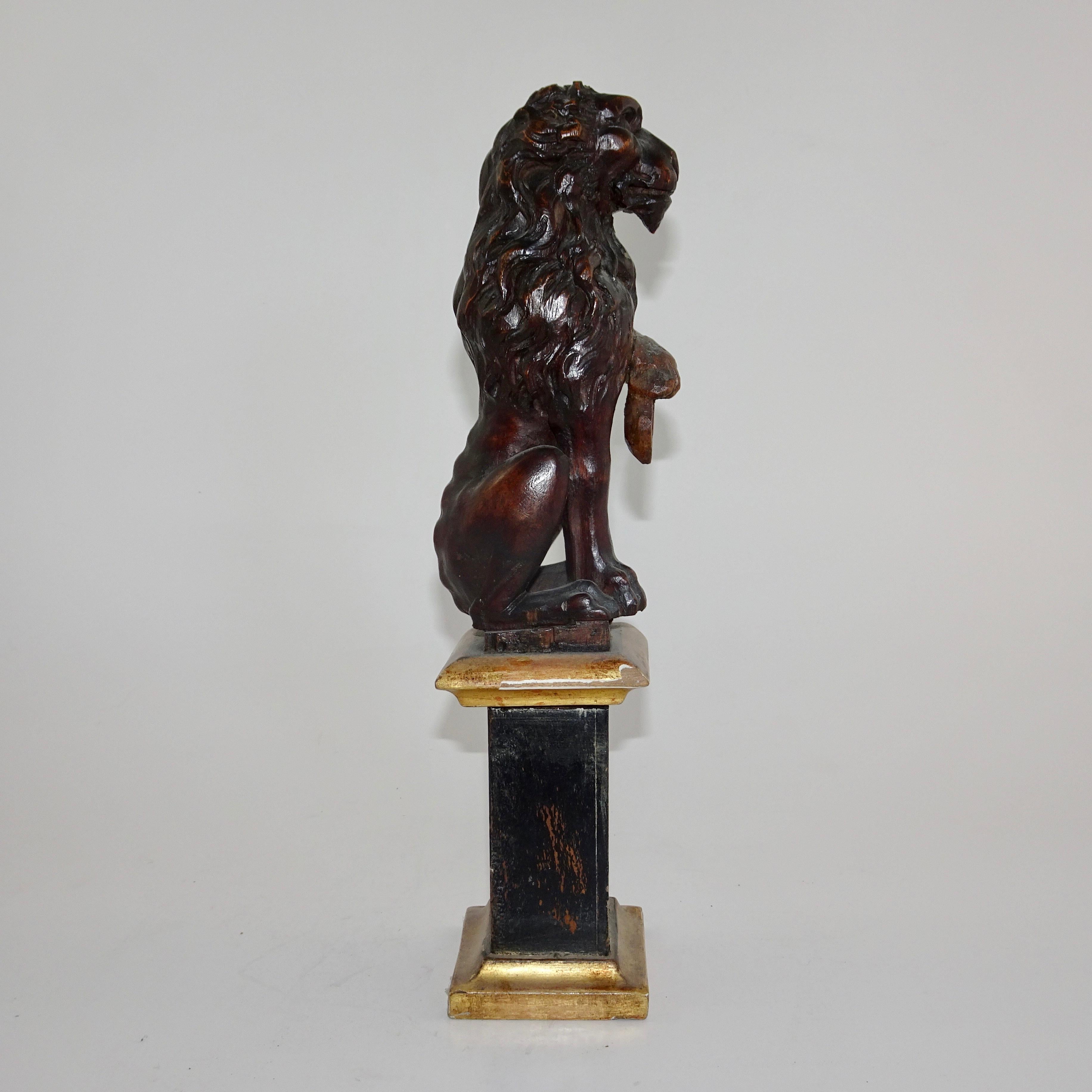 Pair of 19th Century Wood Carved Lion Statues on Faux Marble Bases For Sale 2