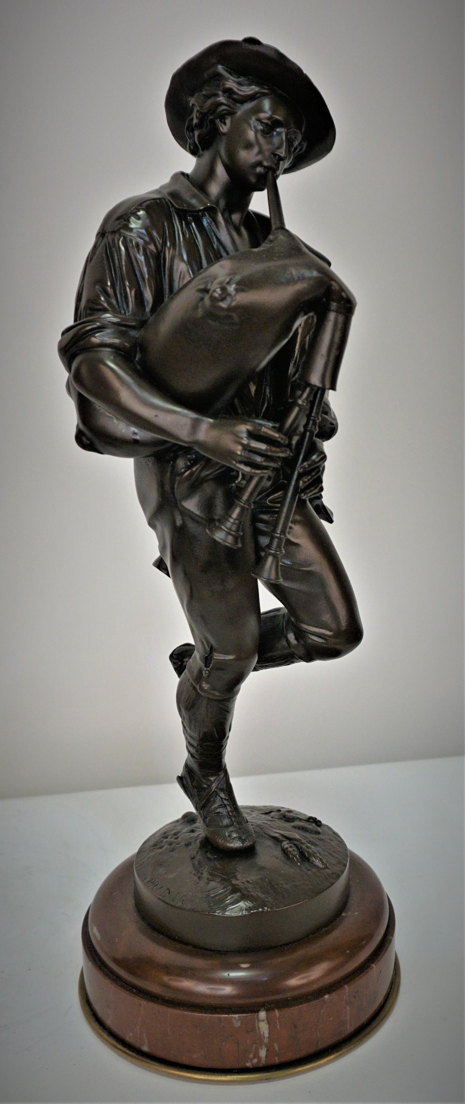 Paire de danseurs napolitaines avec figure masculine en bronze du 19ème siècle par Pradier en vente 4