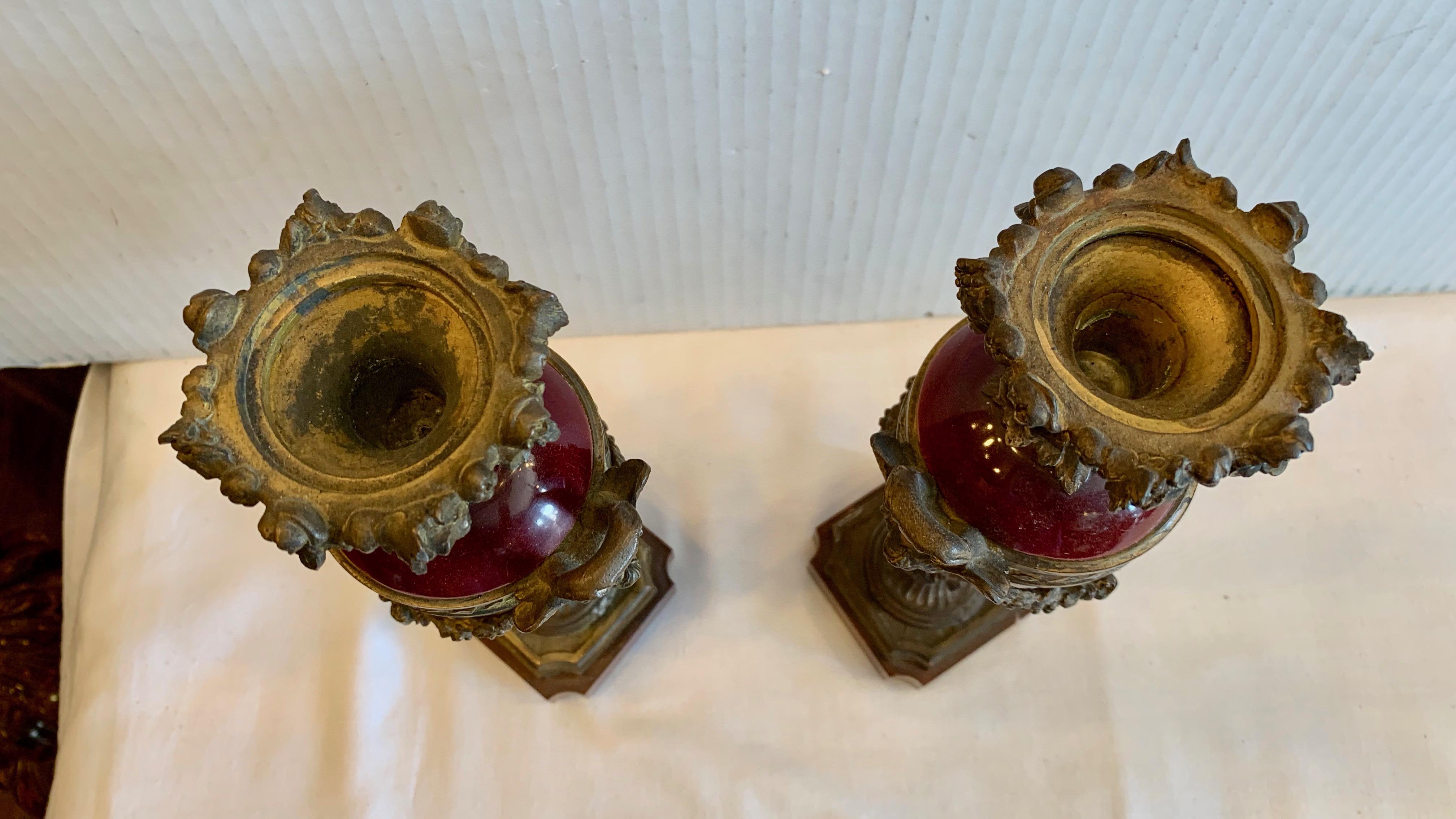 Pair of 19TH Century Bronze Mounted Urns For Sale 2